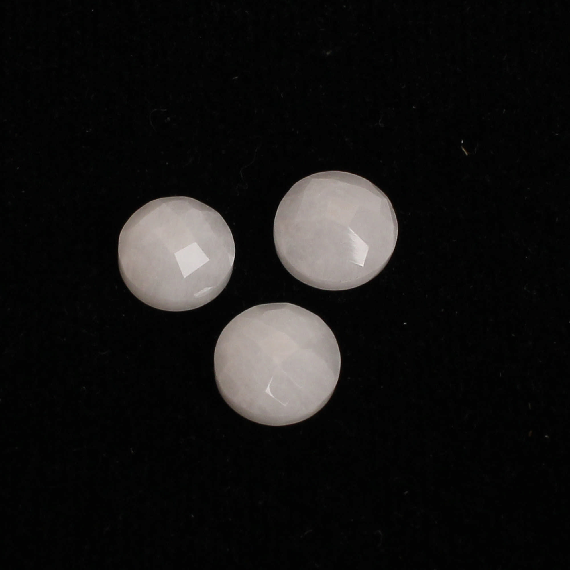 3Pes White King Agate 8mm Round Checker Cut 600Cts