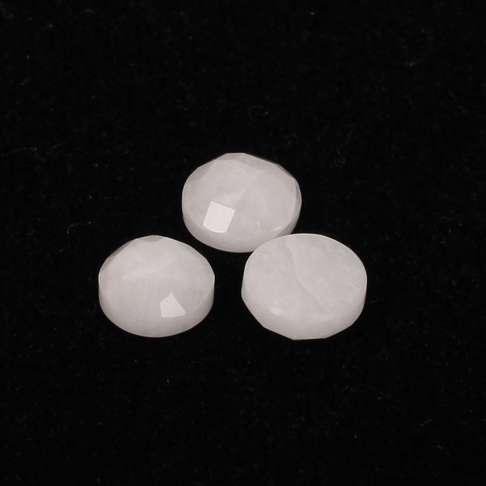 3Pes White King Agate 8mm Round Checker Cut 600Cts
