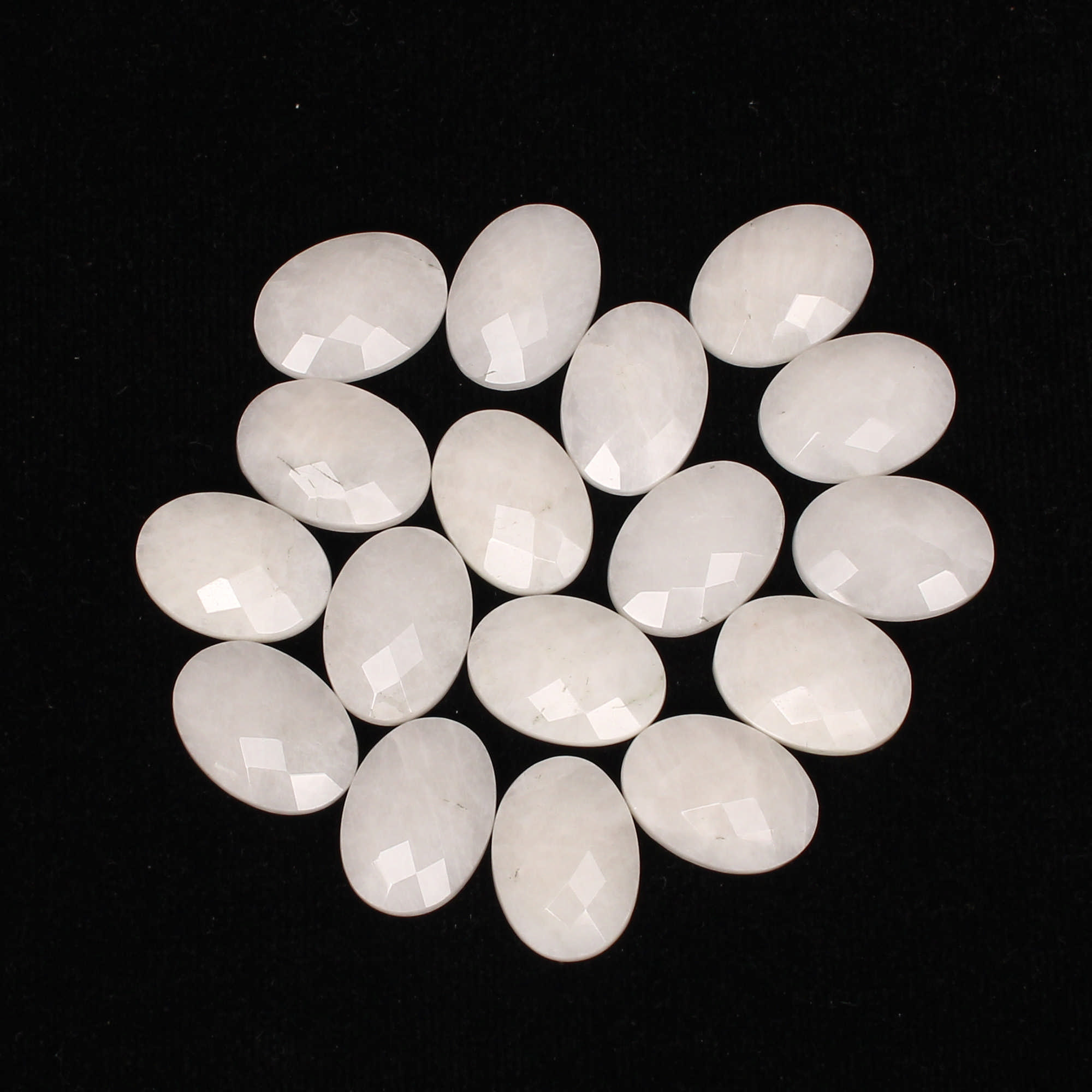 17Pes White King Agate 13X18mm Oval Checker Cut 15100Cts