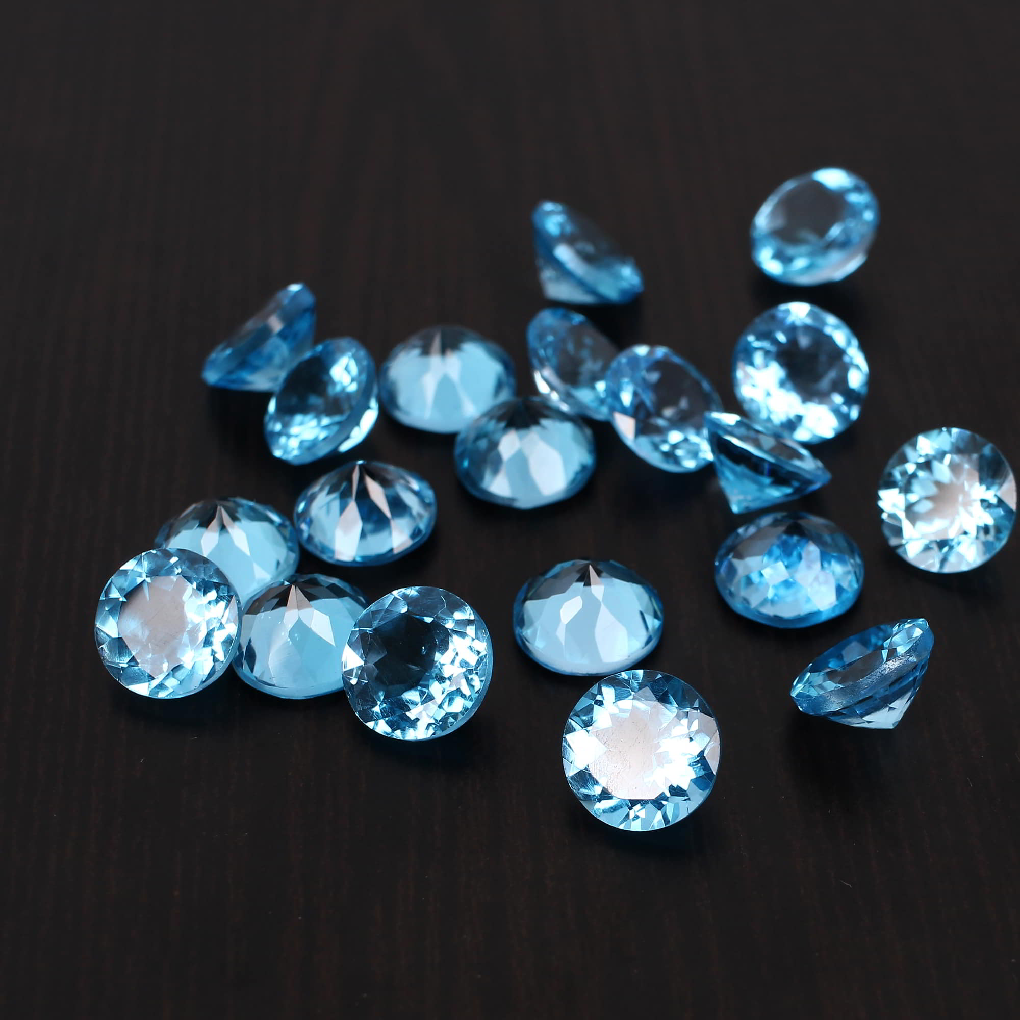 Natural Swiss Blue Topaz 8mm Round Faceted Cut 215 Cts