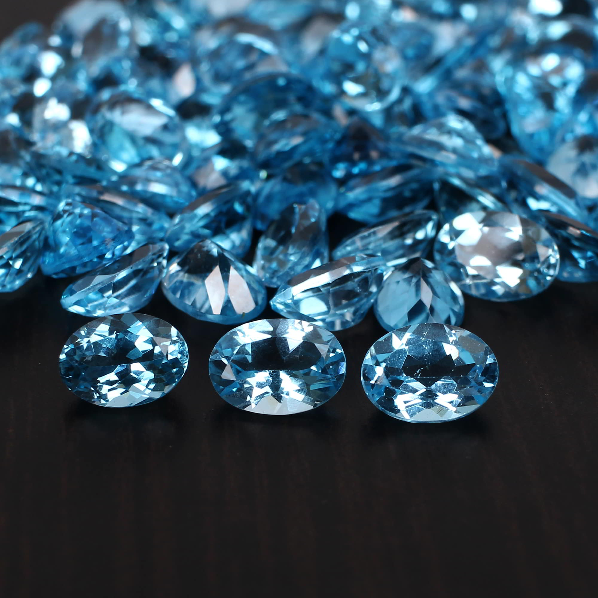 Natural Swiss Blue Topaz 7x5mm Oval Faceted Cut 115 Cts