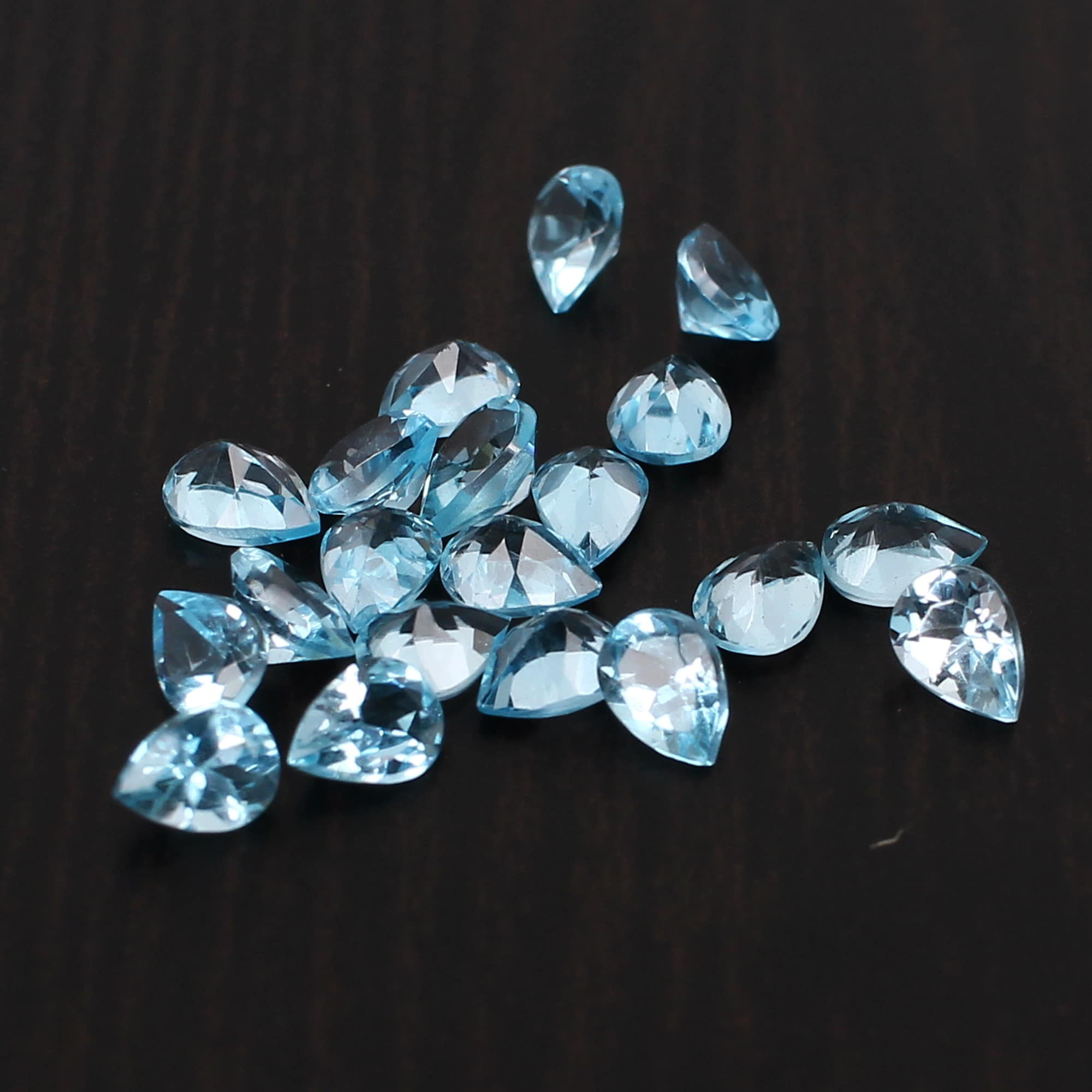 5 Pcs Natural Swiss Blue Topaz 4x3mm Pear Faceted Cut 1 Cts