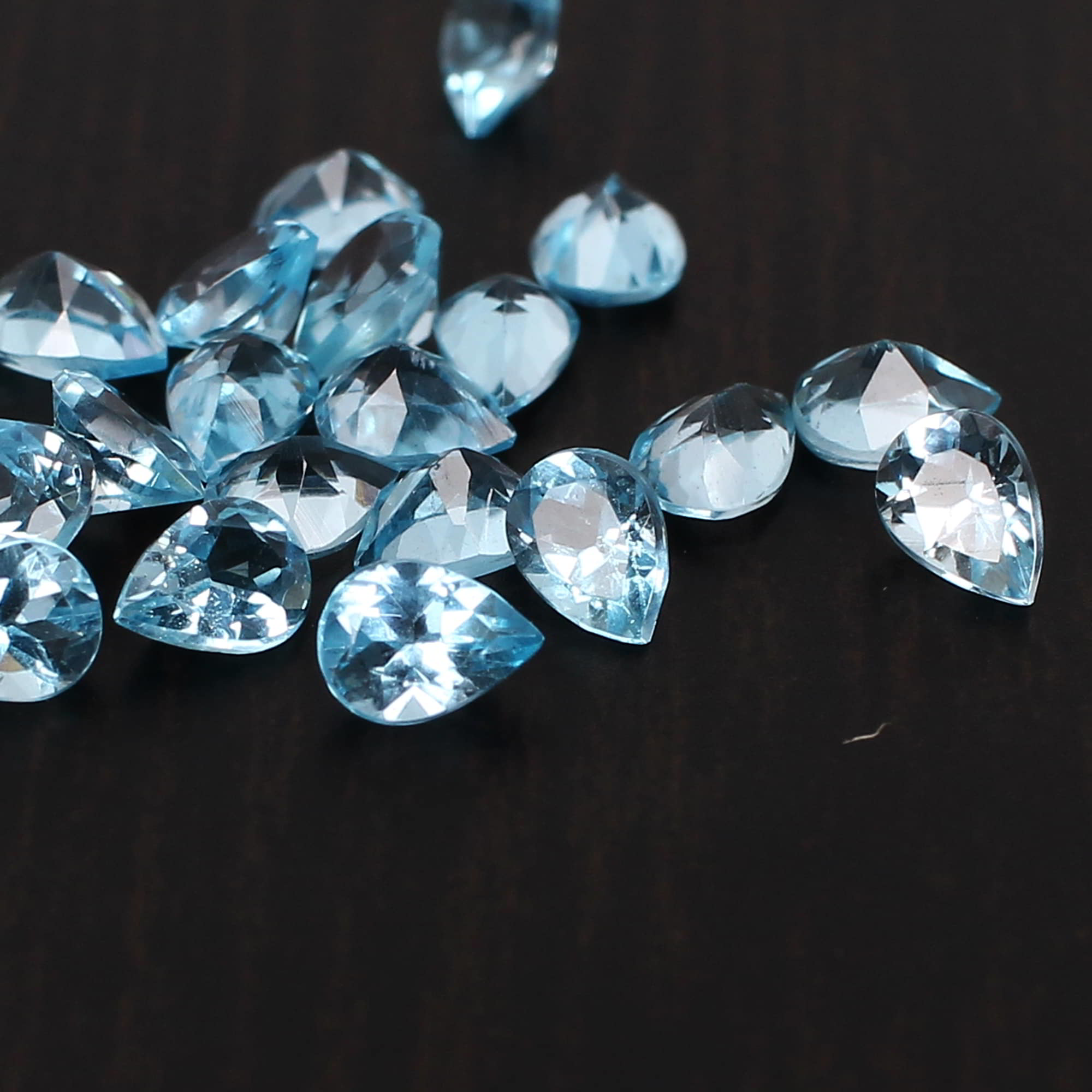 5 Pcs Natural Swiss Blue Topaz 4x3mm Pear Faceted Cut 1 Cts