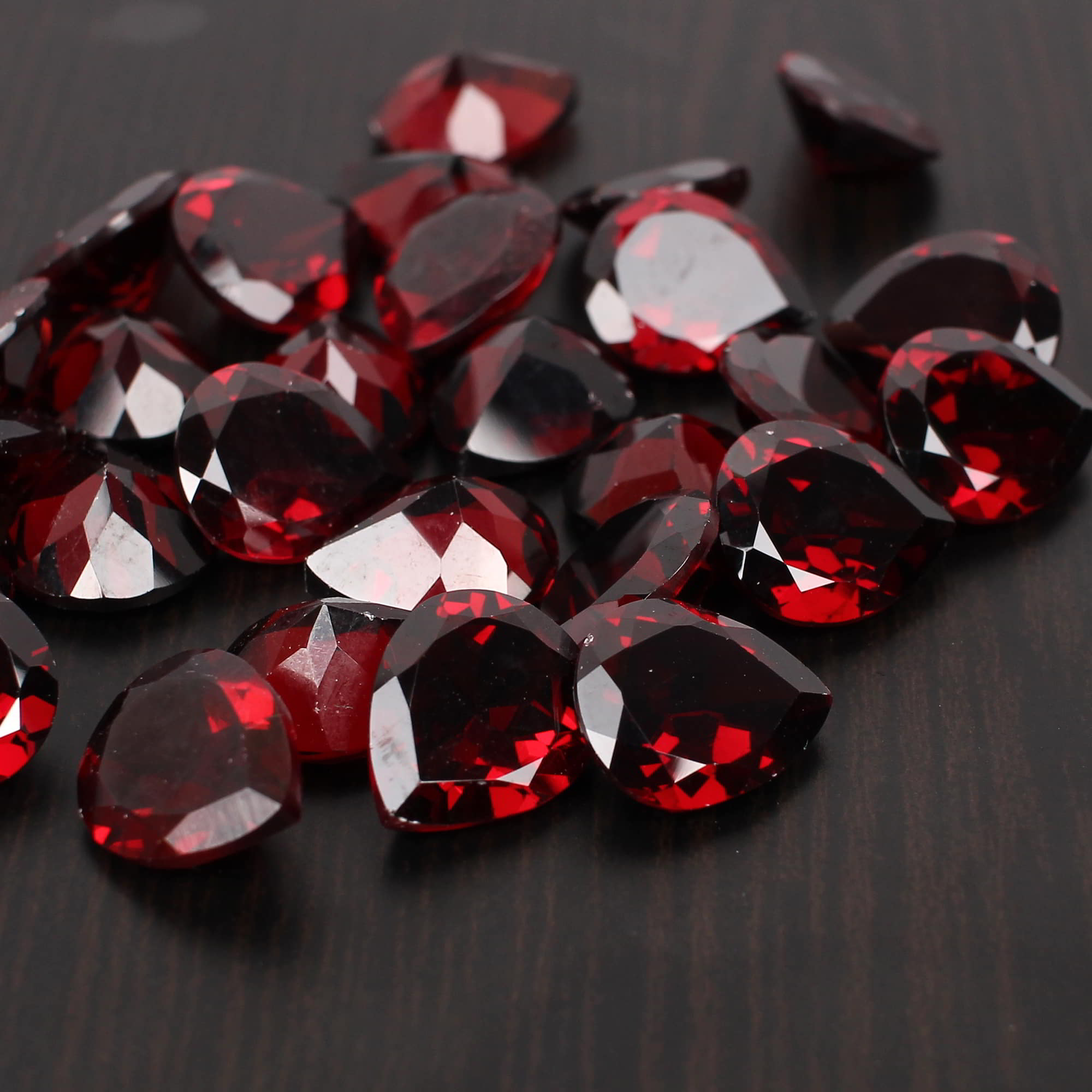 30 pcs Natural Mozambique Garnet 12x10 mm Pear Cut Faceted Cut 152 cts