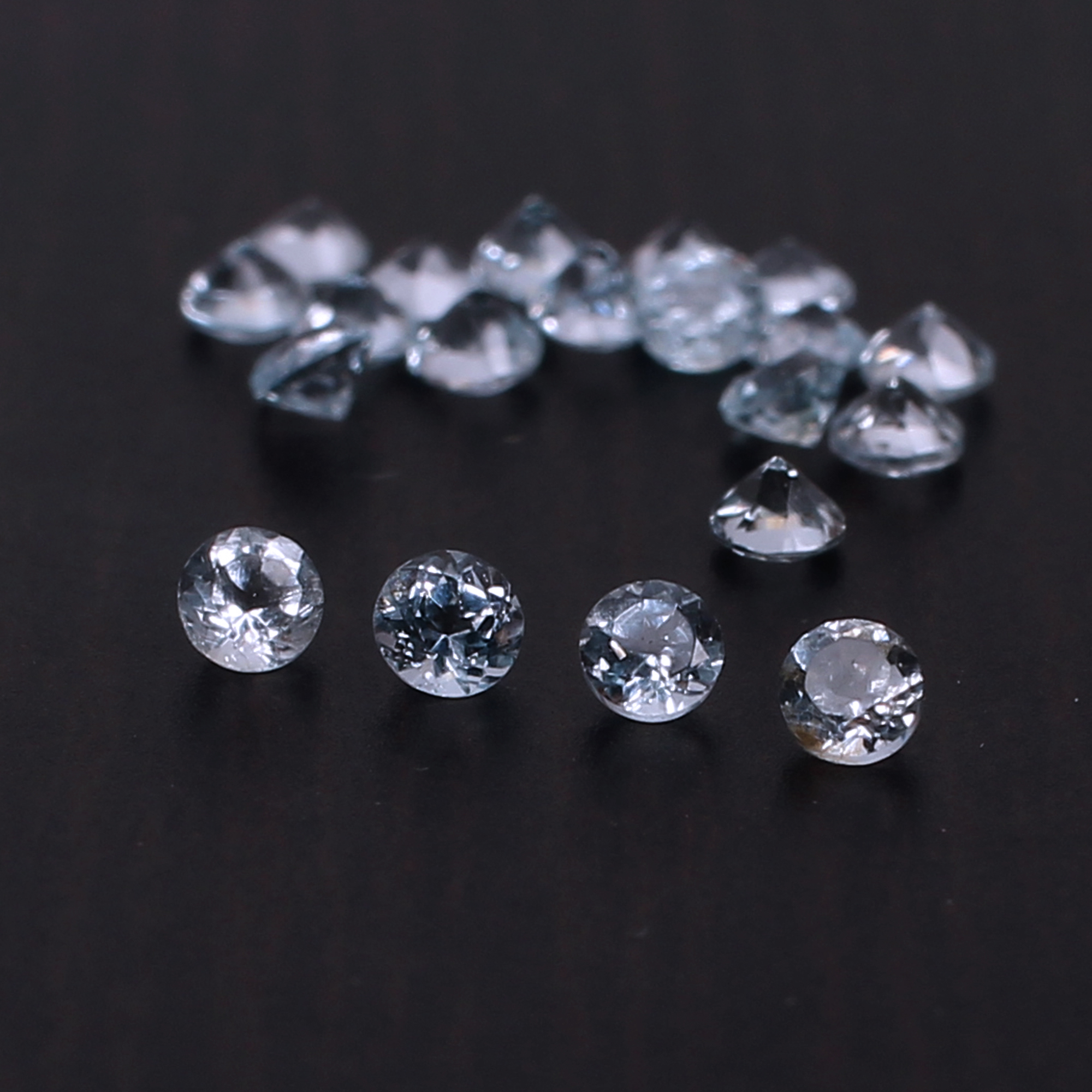 Natural Sky Blue Topaz 2mm Round Cut 1 Cts