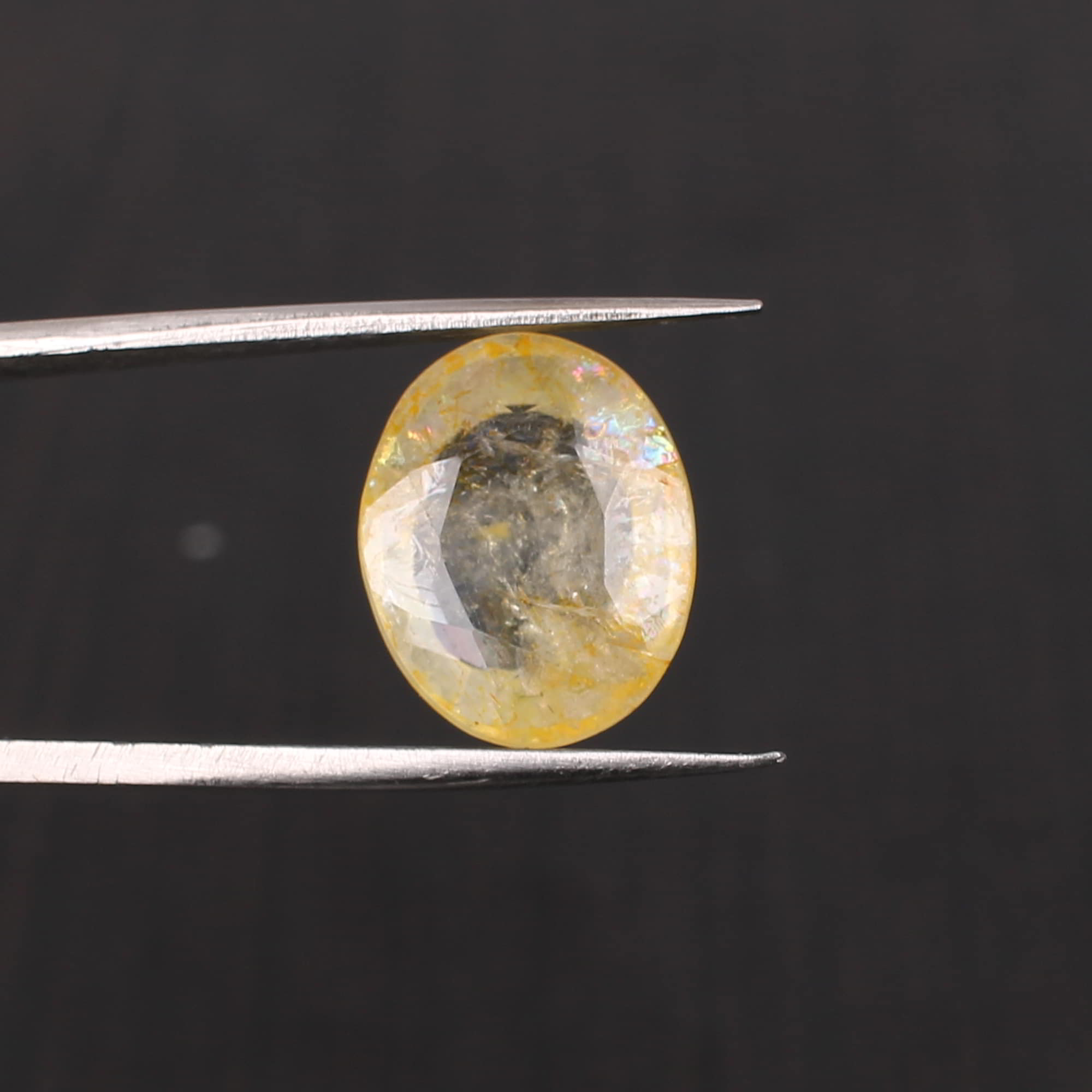 Yellow Sapphire 14x11mm Oval Faceted Cut 935 Cts