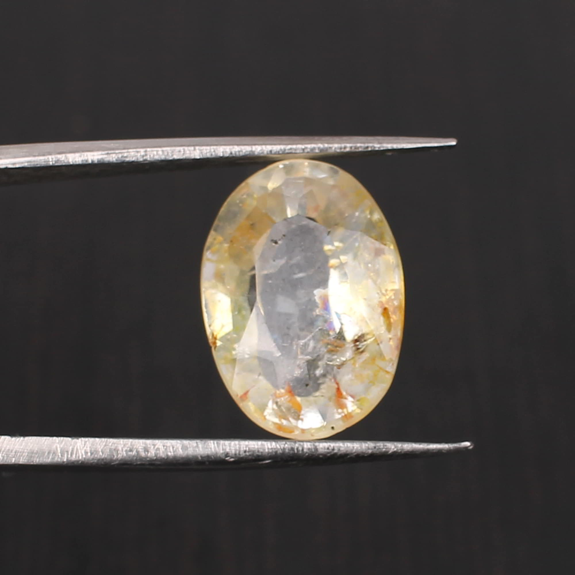 Yellow Sapphire 14x10mm Oval Faceted Cut 710 Cts