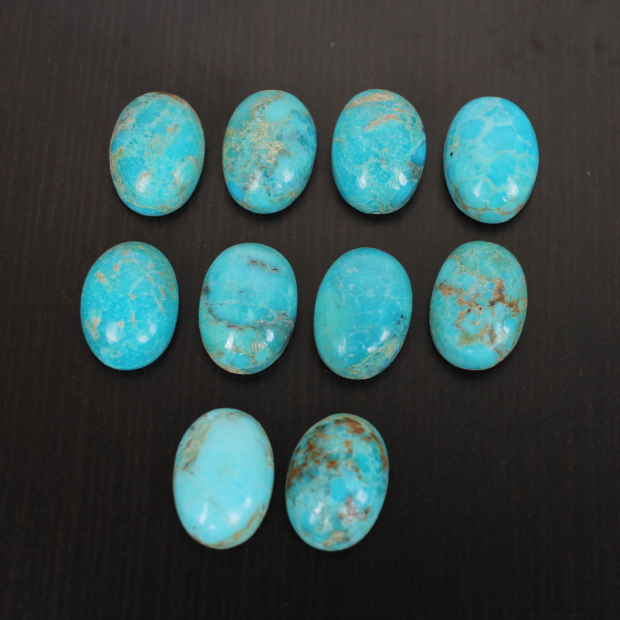 Natural American Turquoise 14x10mm Oval Cabochon 555 Cts