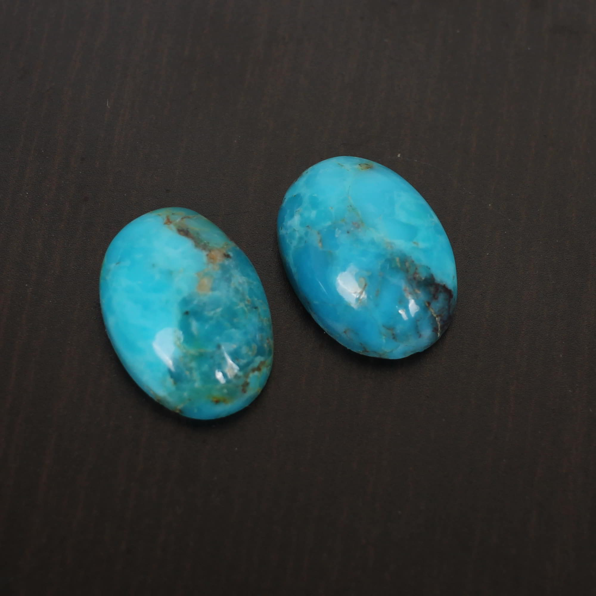 Natural American Turquoise 14x10mm Oval Cabochon 560 Cts