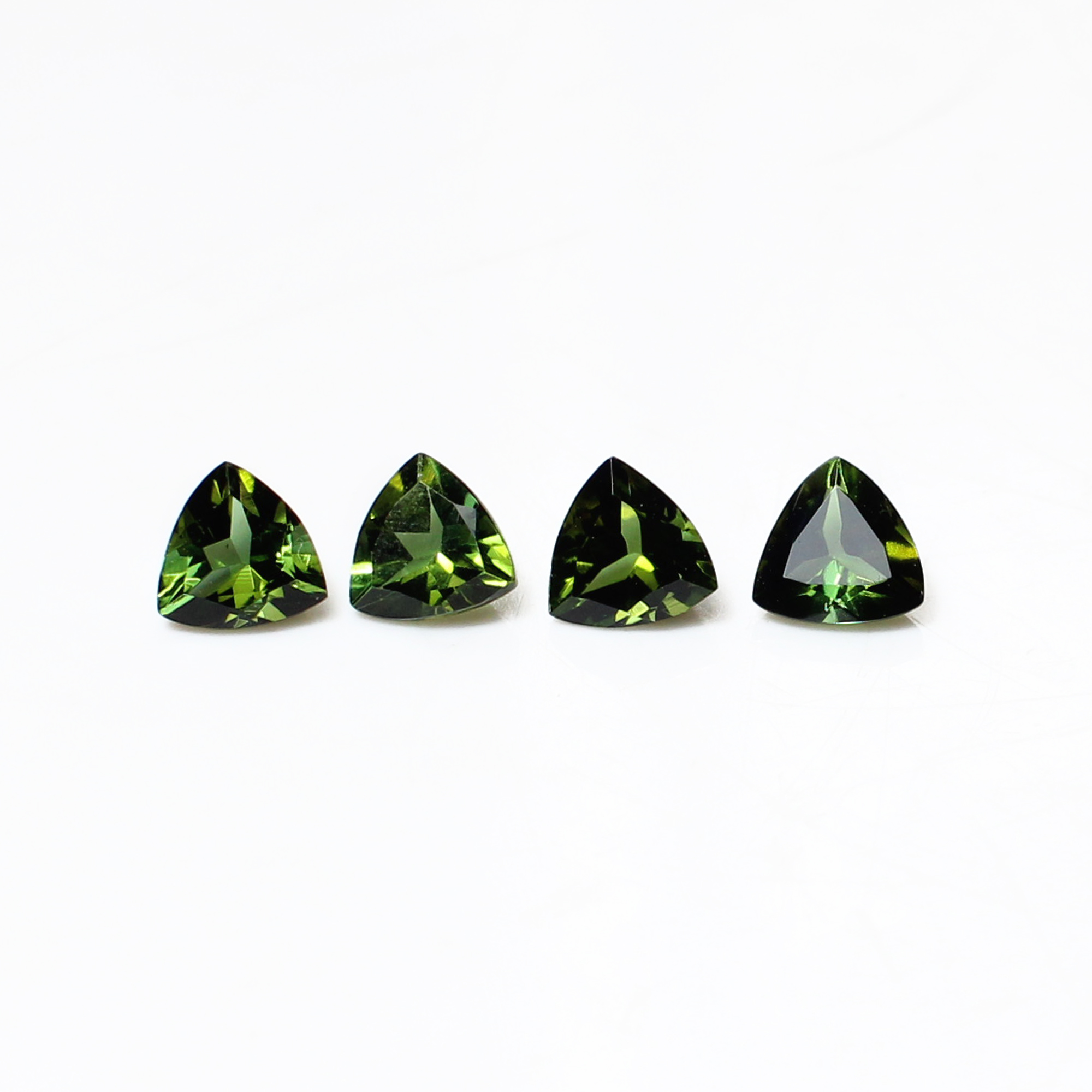 4 Pcs Natural Green Tourmaline 5x5mm Trillion Cut 190 Cts