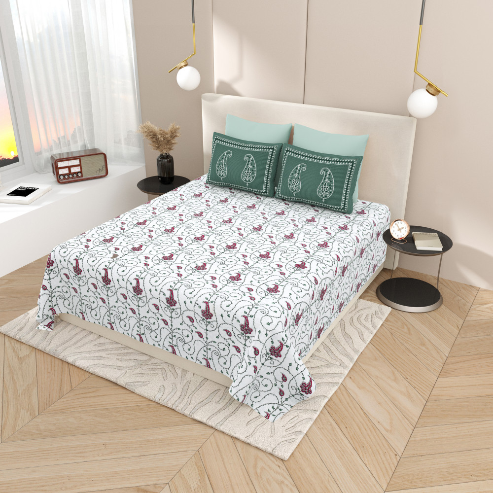 Image of Green Paisley Pure Cotton Super King Size Bedsheet