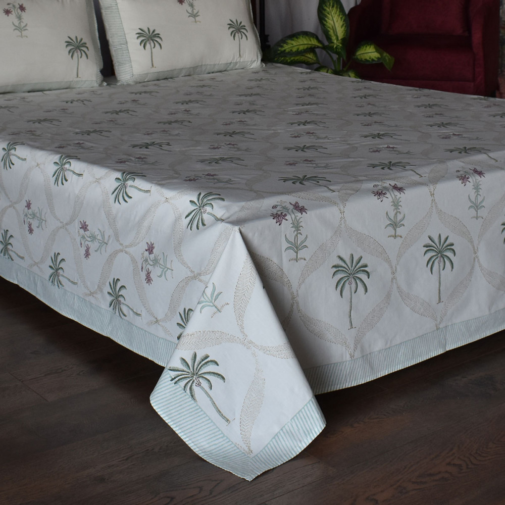 Image of Queen Size Percale Fine Cotton Bedspread with 2 Pillow Cases | 100869