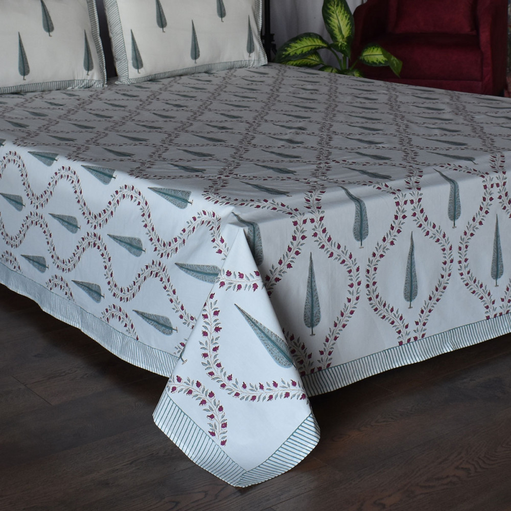 Image of Queen Size Percale Fine Cotton Bedspread with 2 Pillow Cases | 100873