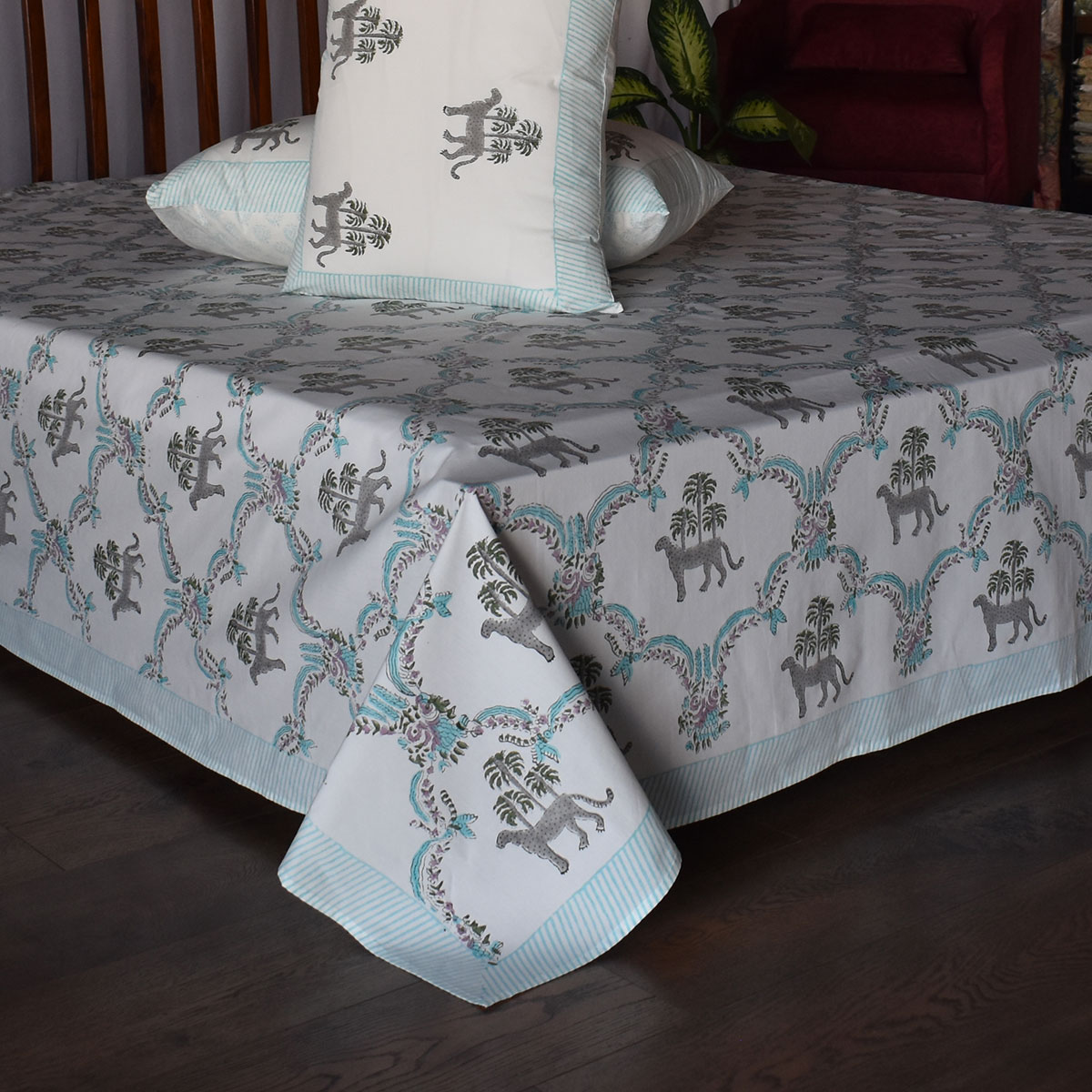 Queen Size Percale Fine Cotton Bedspread with 2 Pillow Cases 100880