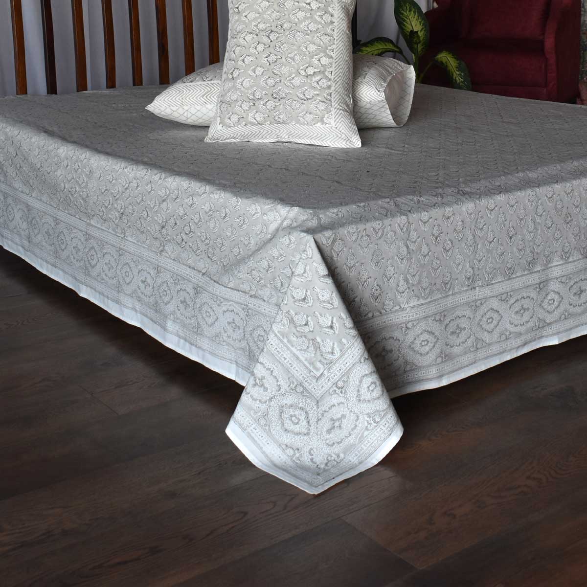 King Size Block Printed Percale Fine Cotton Bedspread with 2 Pillow Cases 100949
