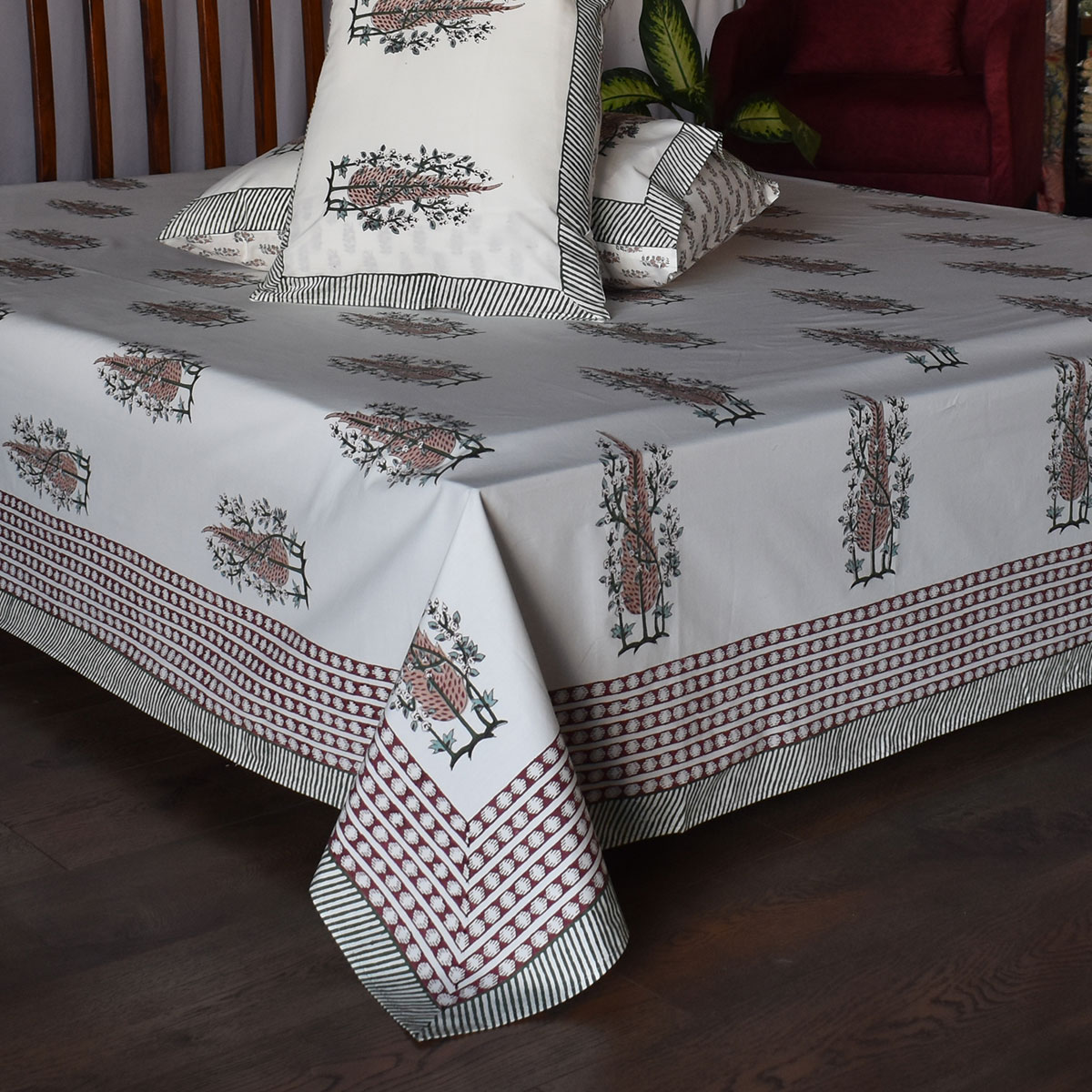 Hand Block Printed Cotton Percale Queen Size Bedspread 106726