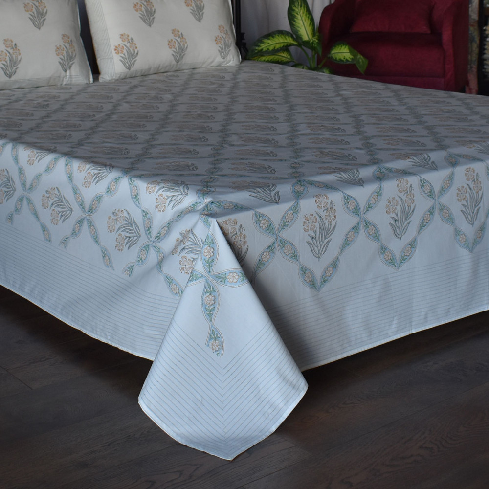 Image of Queen Size Percale Fine Cotton Bedspread with 2 Pillow Cases | 200058