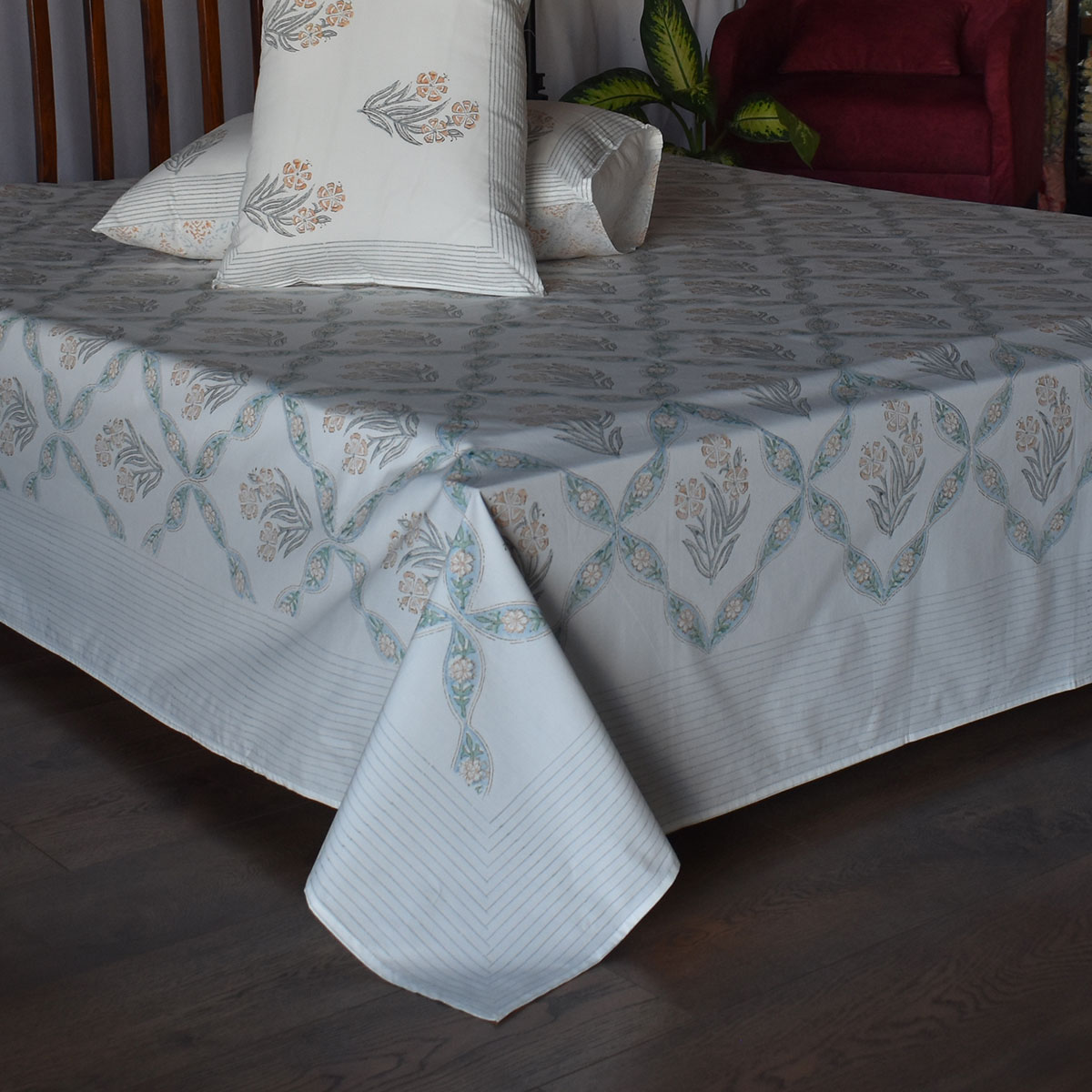 Queen Size Percale Fine Cotton Bedspread with 2 Pillow Cases  200058