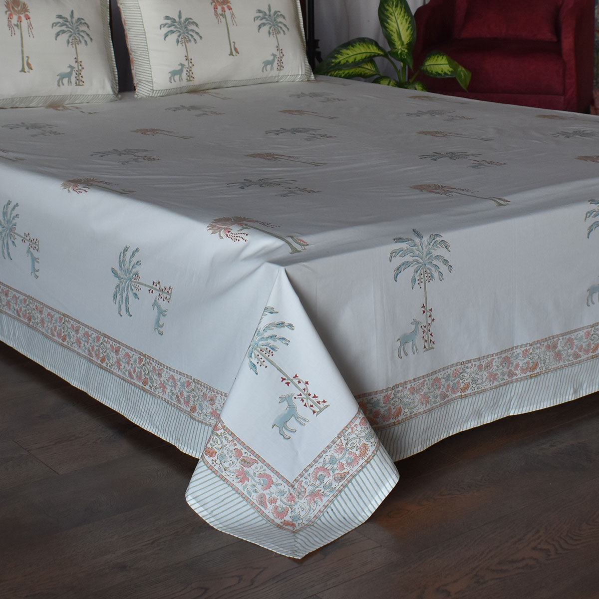 Queen Size Percale Fine Cotton Bedspread with 2 Pillow Cases 200072