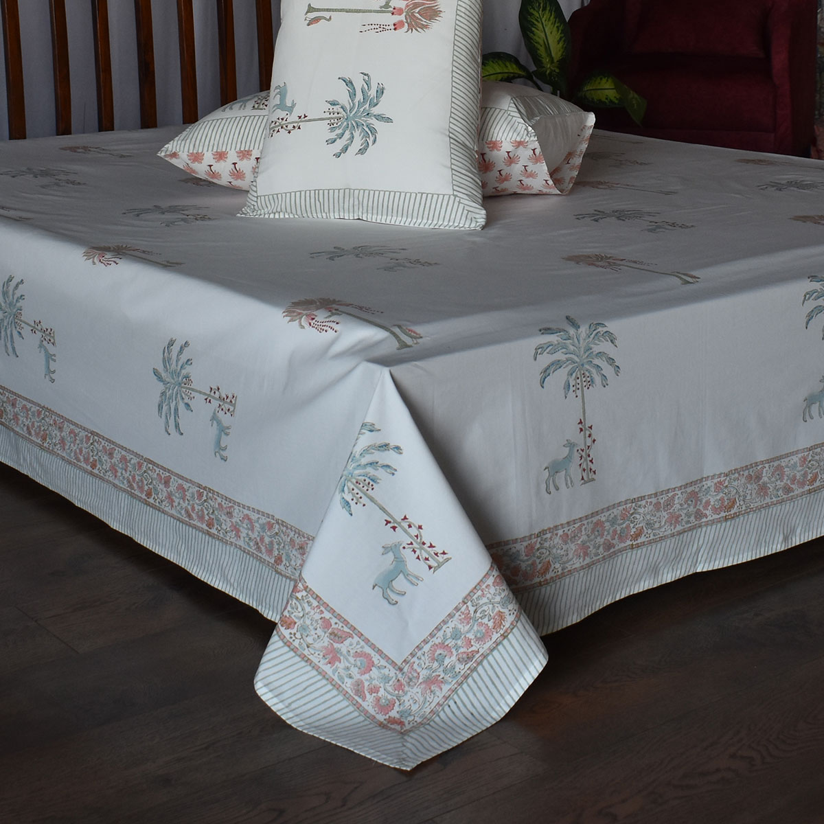 Queen Size Percale Fine Cotton Bedspread with 2 Pillow Cases  200072