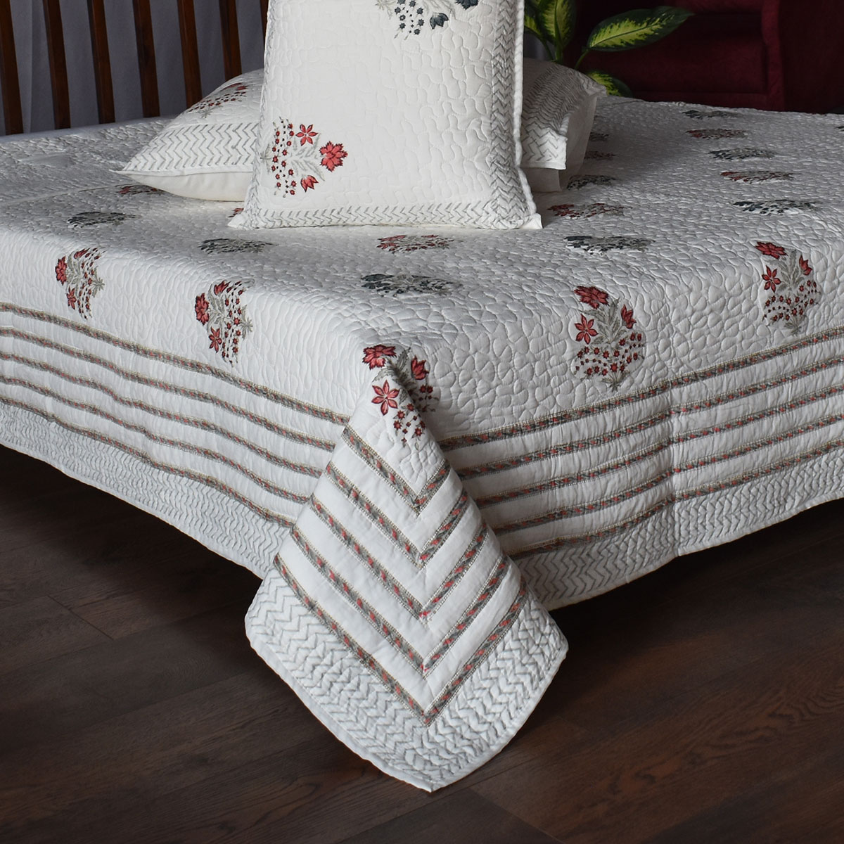 Quilted Bedspread Queen Size 202415