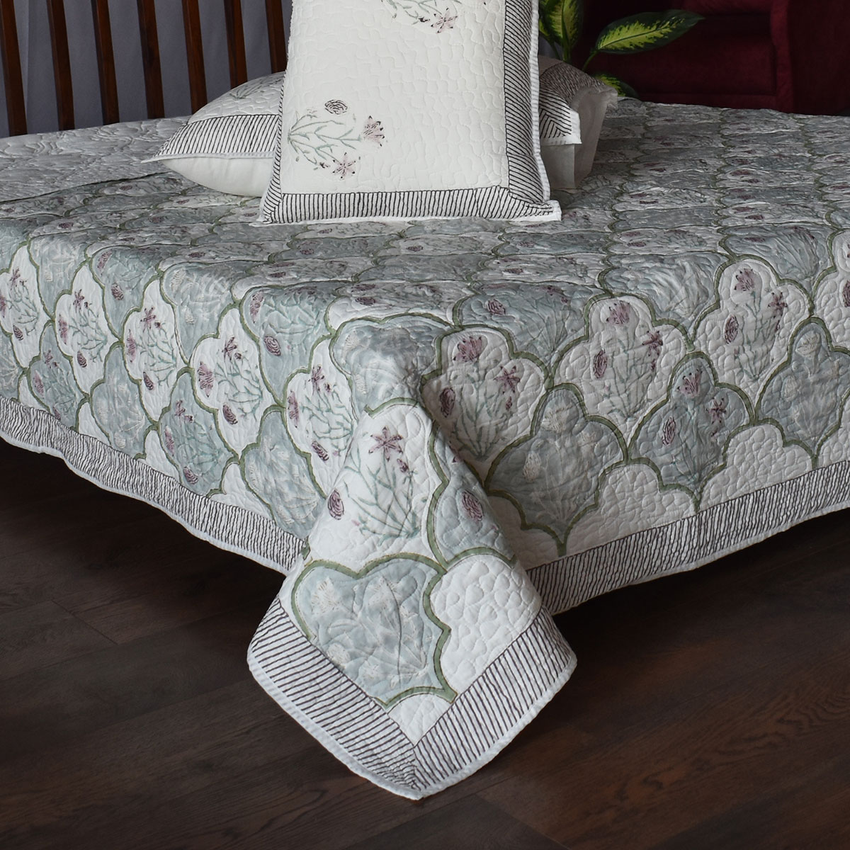 Quilted Bedspread Queen Size 202420