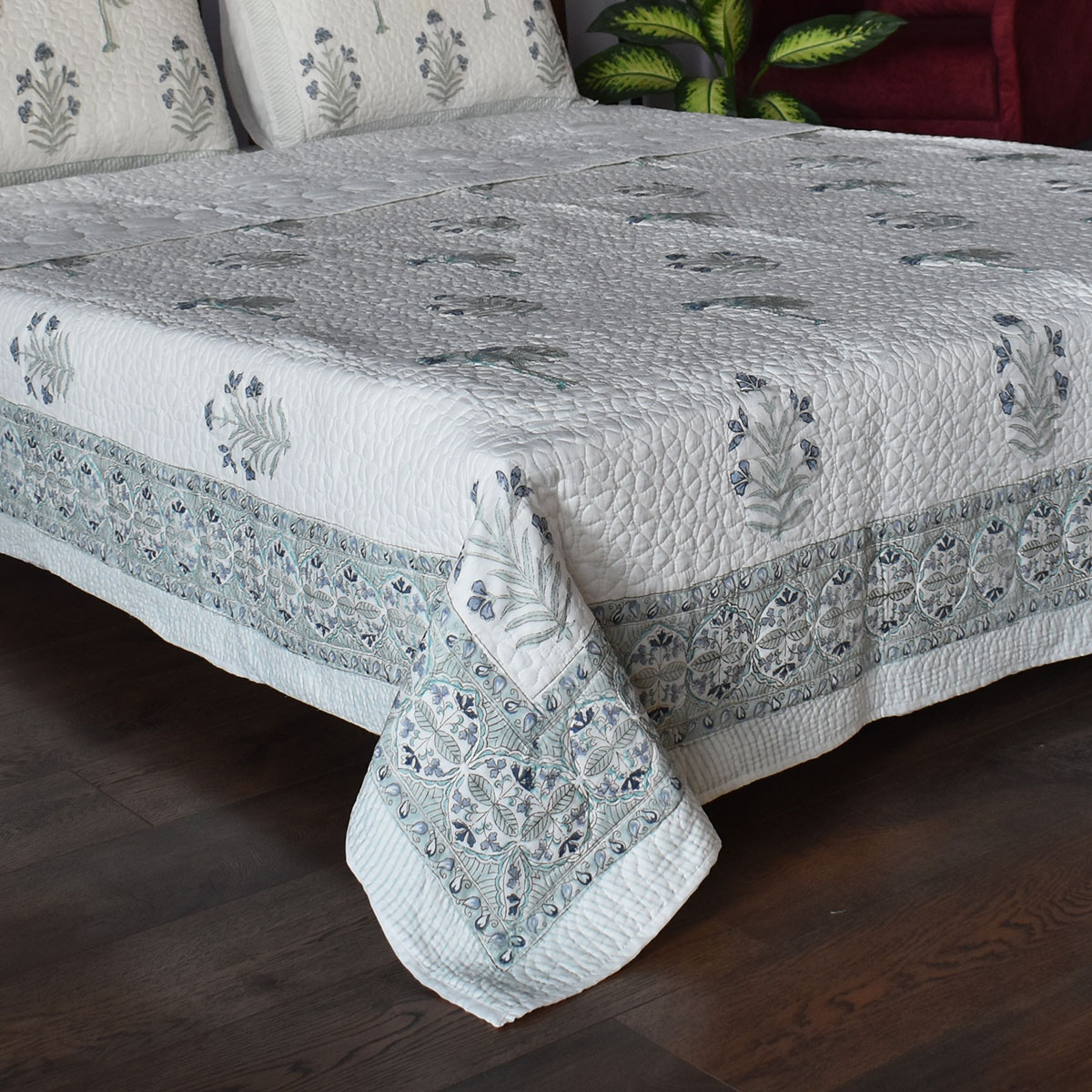 Quilted Bedspread Queen Size  202422