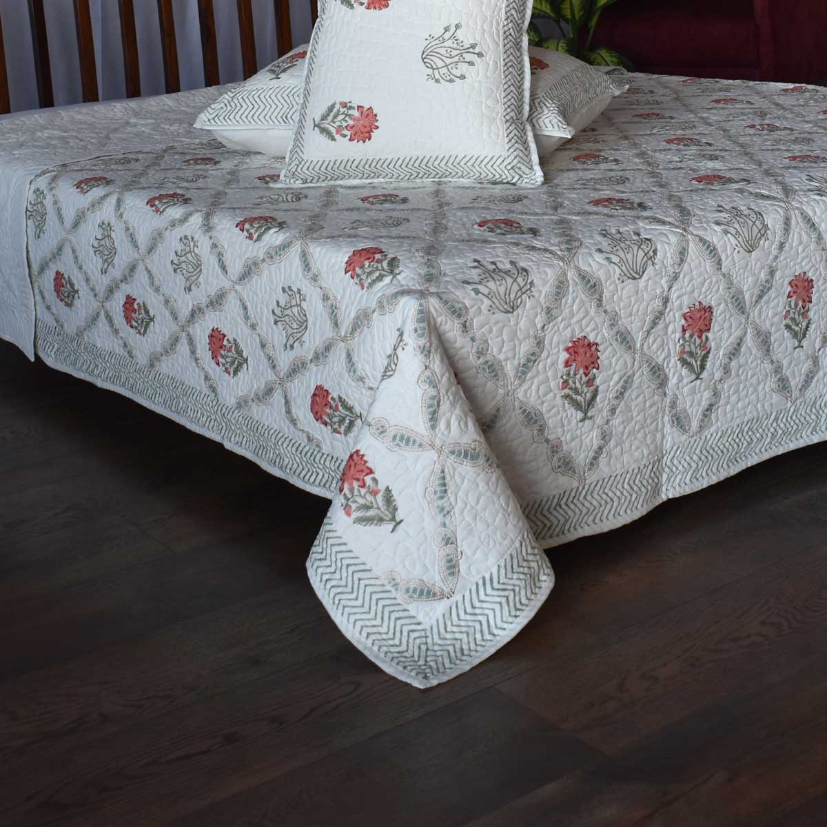 Quilted Bedspread Queen Size  202423