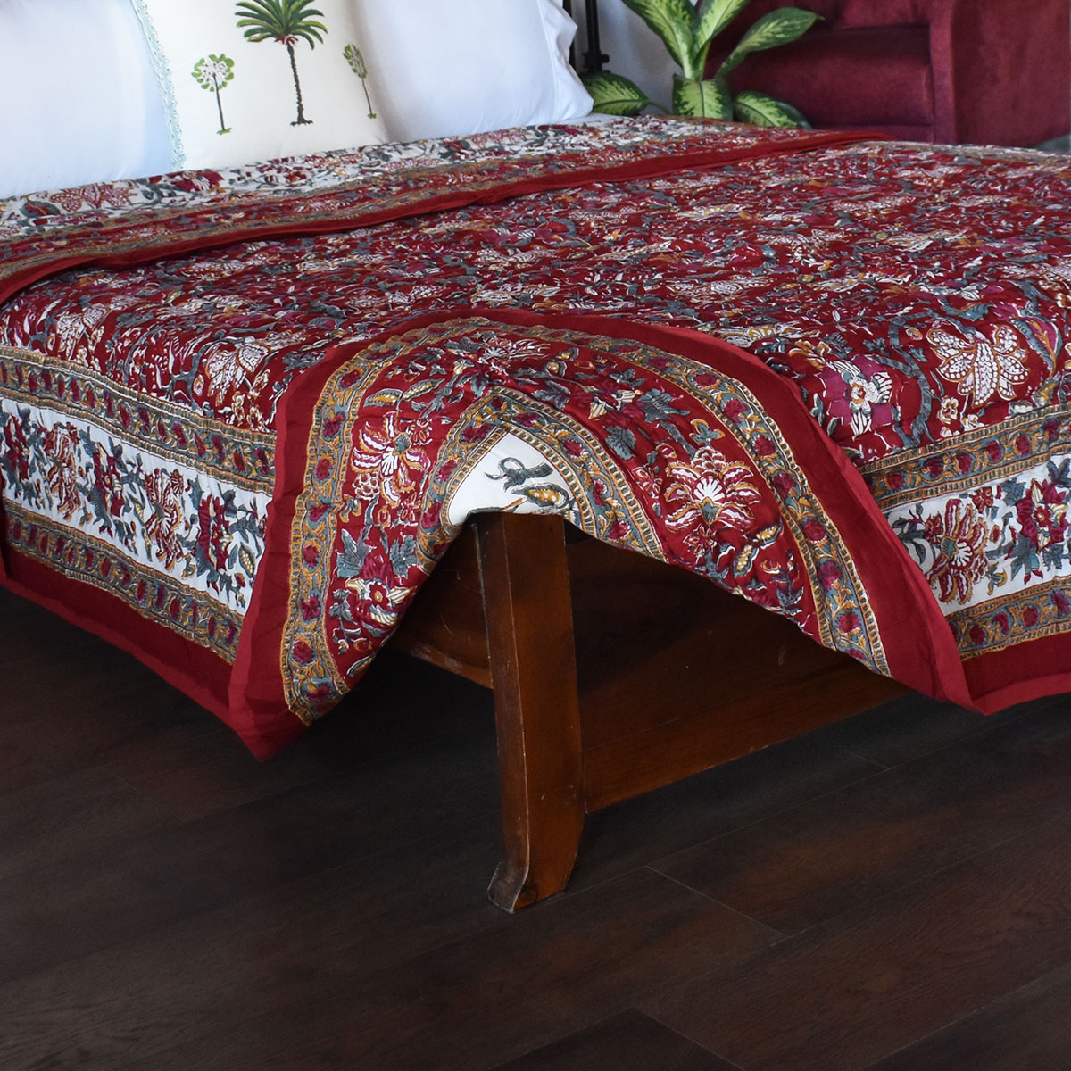 Hand Block Printed Cotton King Size Quilt Anarkali Red Gud 201397