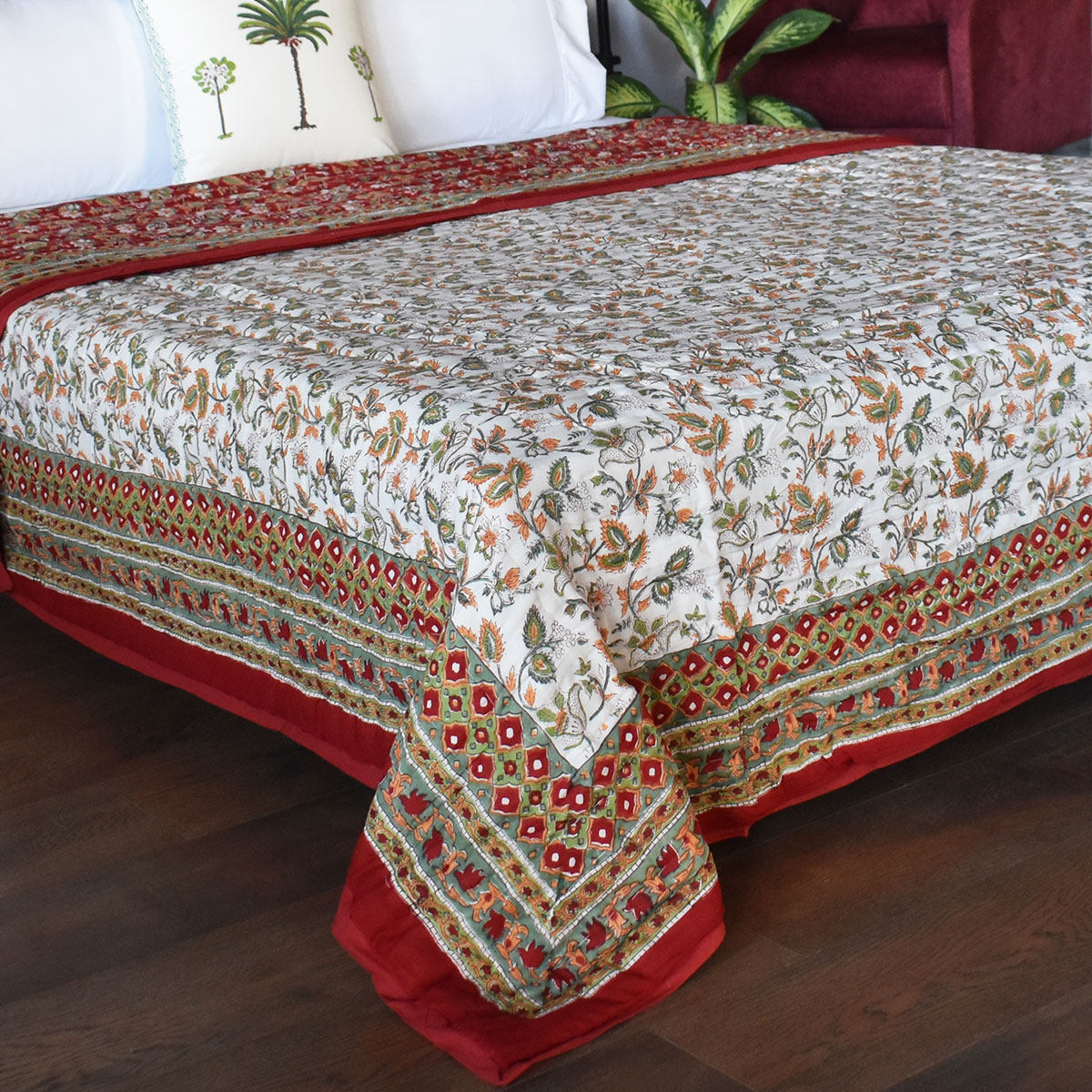 Hand Block Printed Cotton Queen Size Quilt Apple Blossom 605165