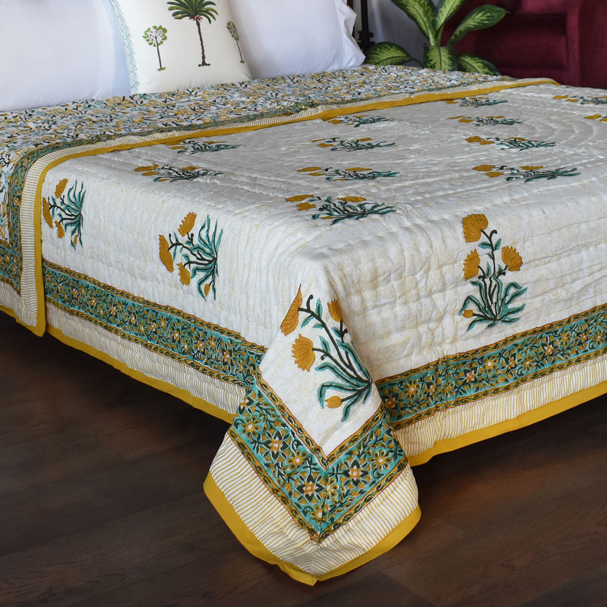 Hand Block Printed Cotton Queen Size Quilt Champa Kali 204564