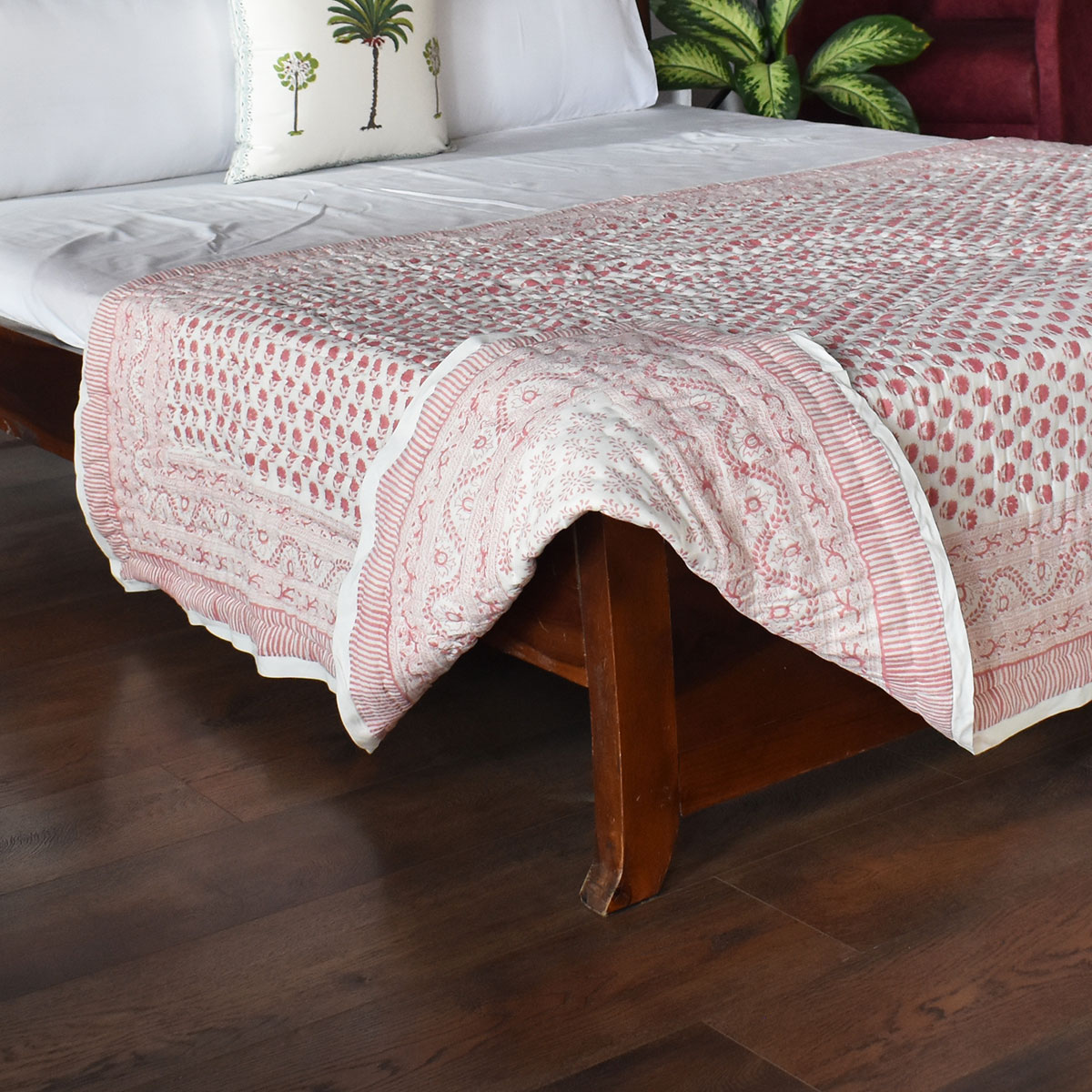 Hand Block Printed Cotton Twin Size Quilt Choti Booti Pink 202411