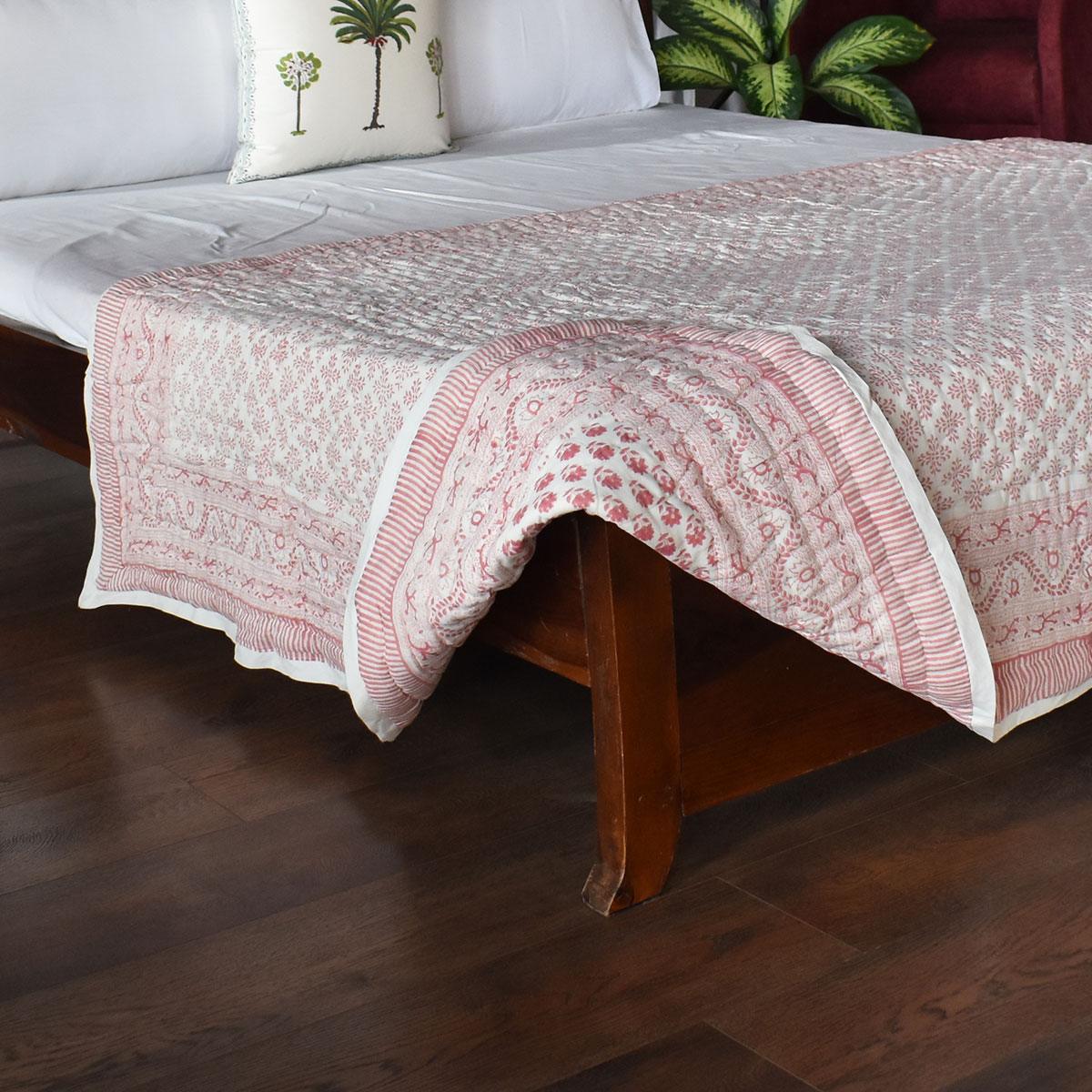 Hand Block Printed Cotton Twin Size Quilt Choti Booti Pink 202411