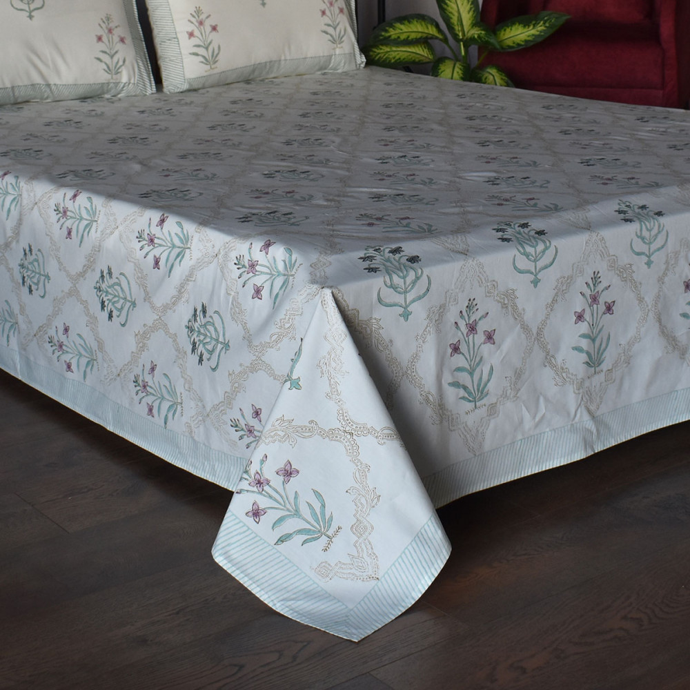 Image of Queen Size Percale Fine Cotton Bedspread with 2 Pillow Cases | 200086