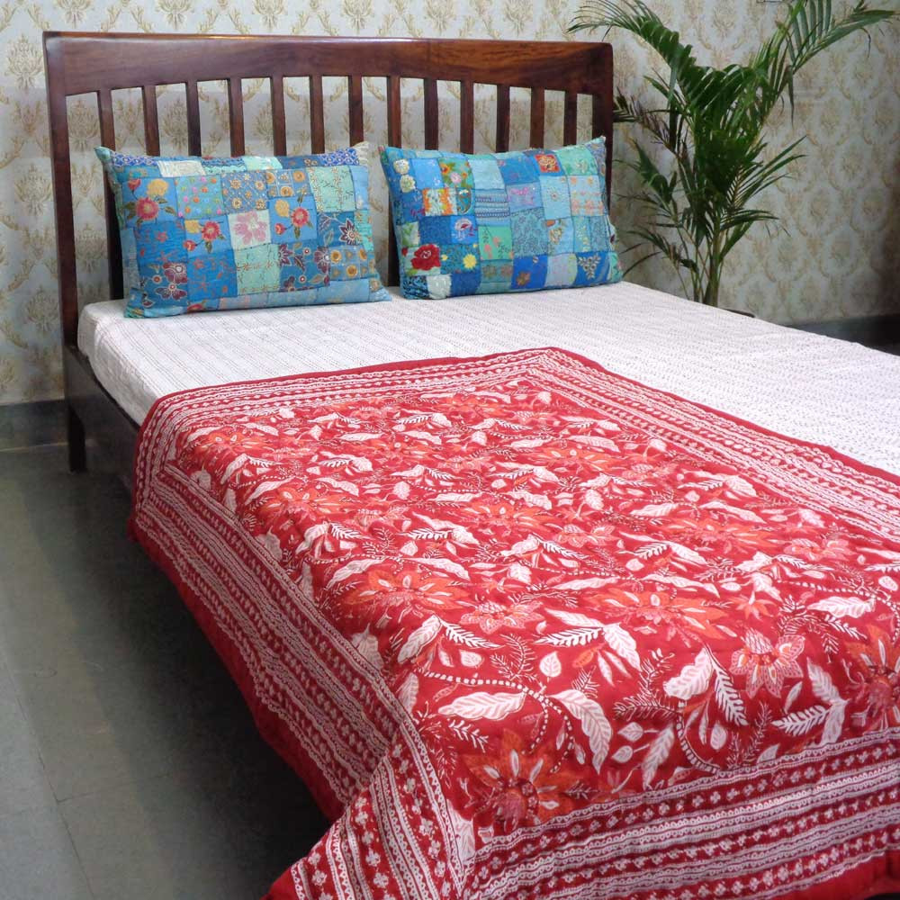 Hand Block Printed Baby Quilt 100x140 cm Jaipur Razai Bossanova Red Gud 208858