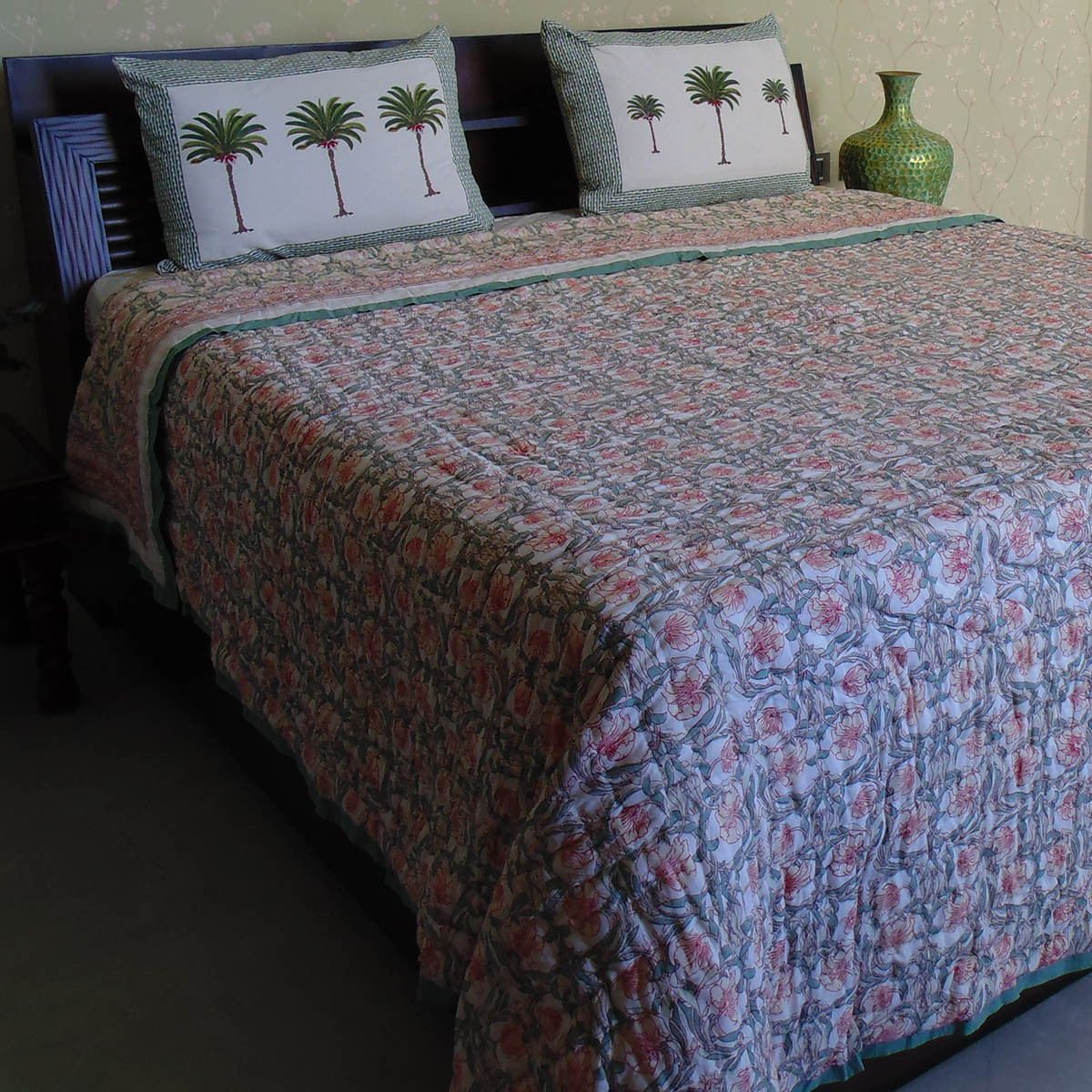 Hand Block Printed Cotton King Size Quilt Bauhaus Beige Gud 505032