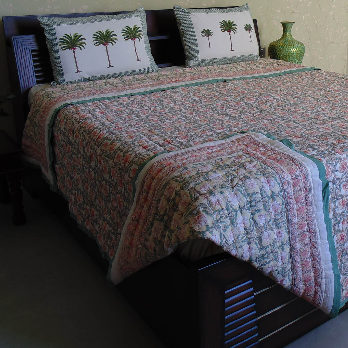 Hand Block Printed Cotton King Size Quilt Bauhaus Beige Gud 505032