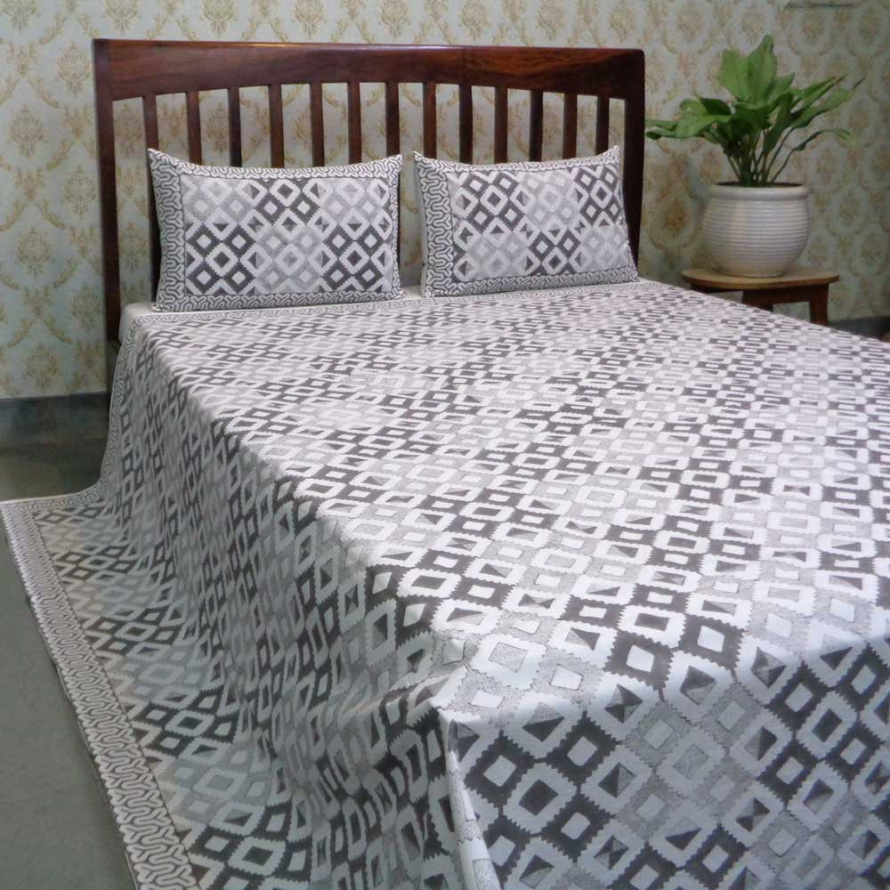 Hand Block Printed Cotton Queen Size Bedspread 104477