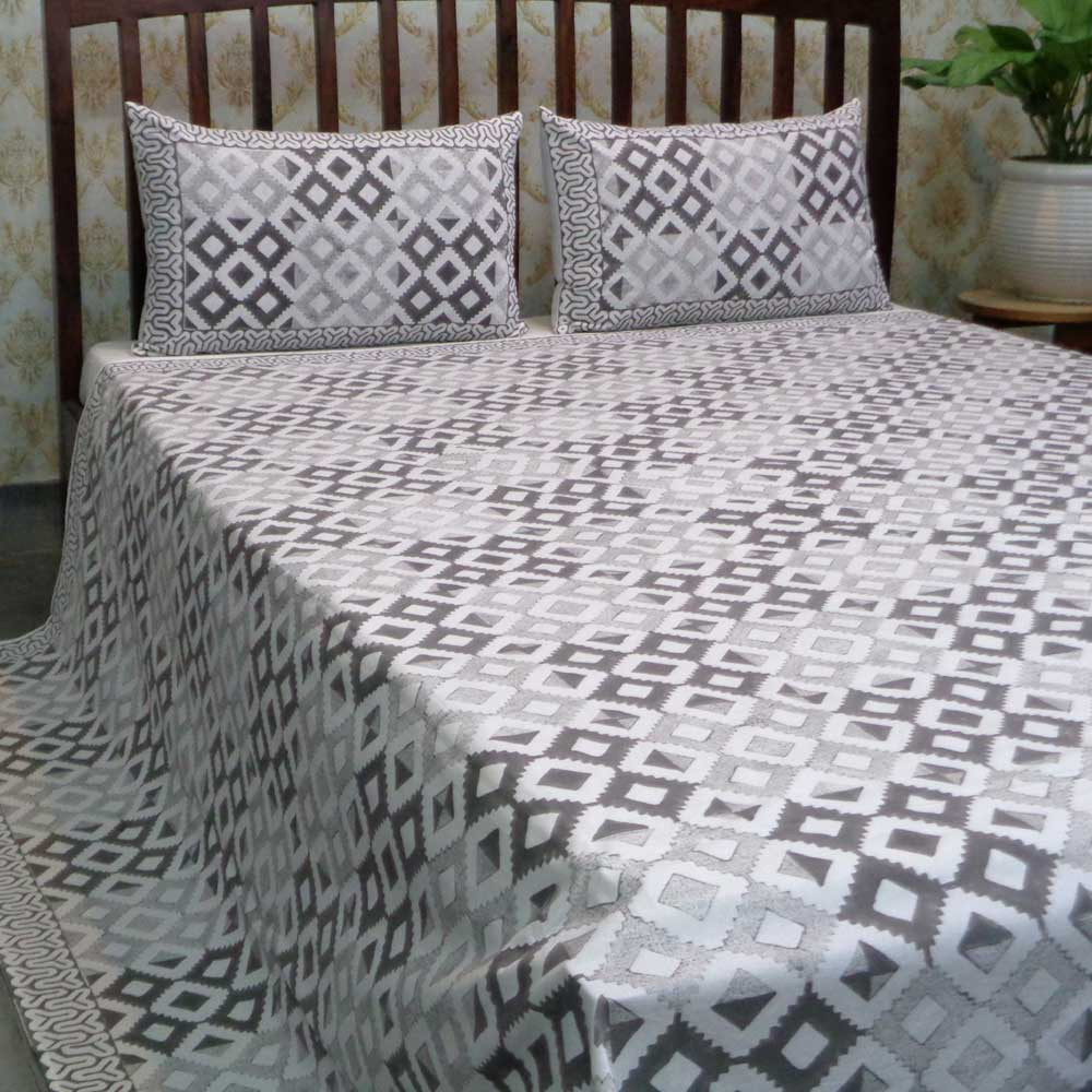 Hand Block Printed Cotton Queen Size Bedspread 104477