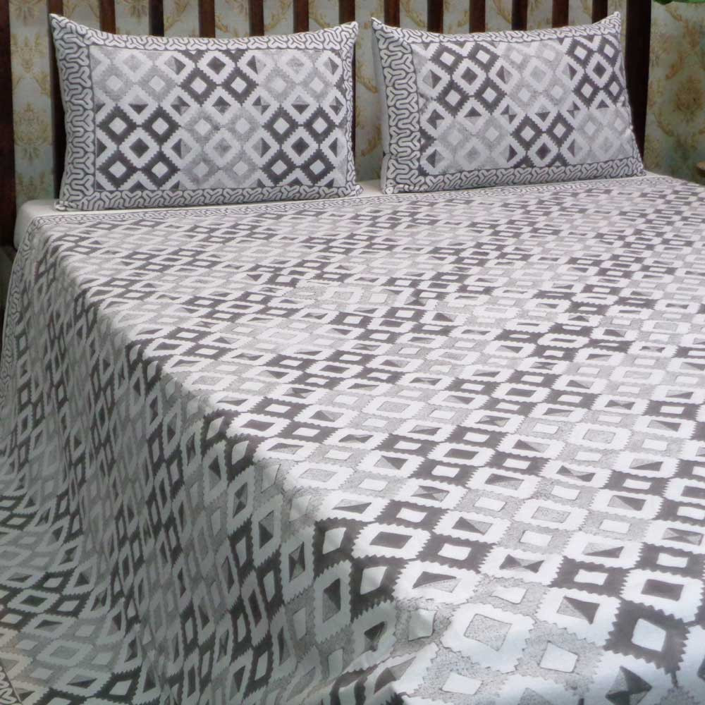Hand Block Printed Cotton Queen Size Bedspread 104477