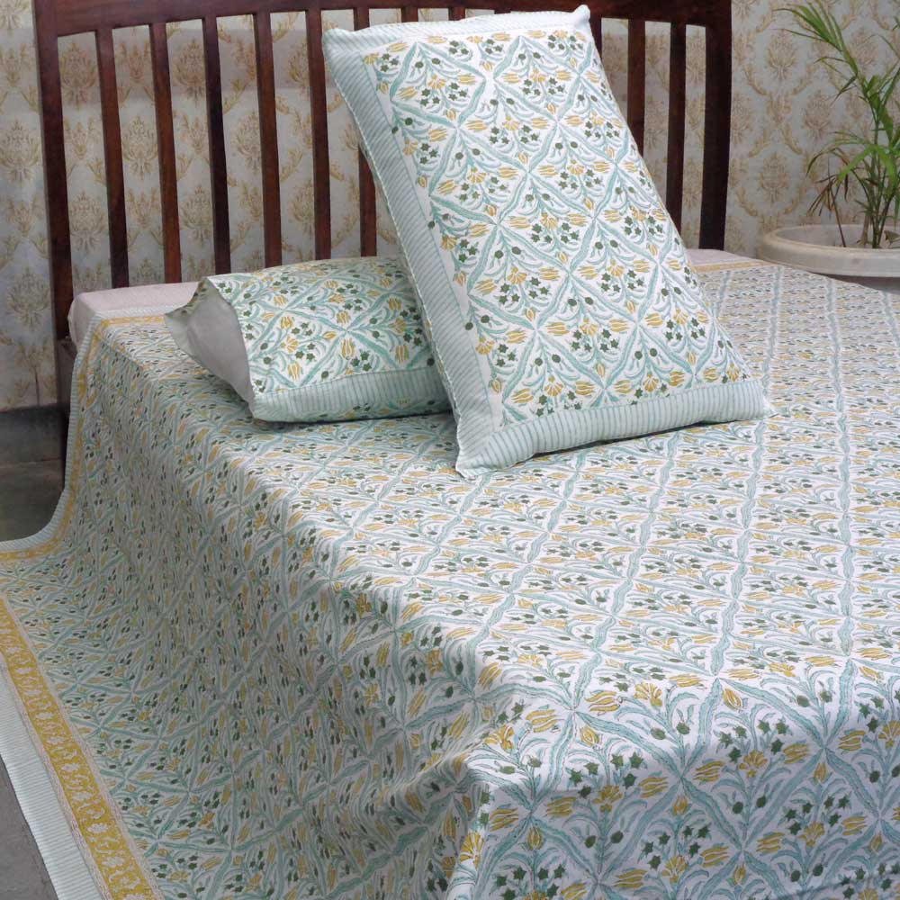 Hand Block Printed Cotton Queen Size Bedspread 208083