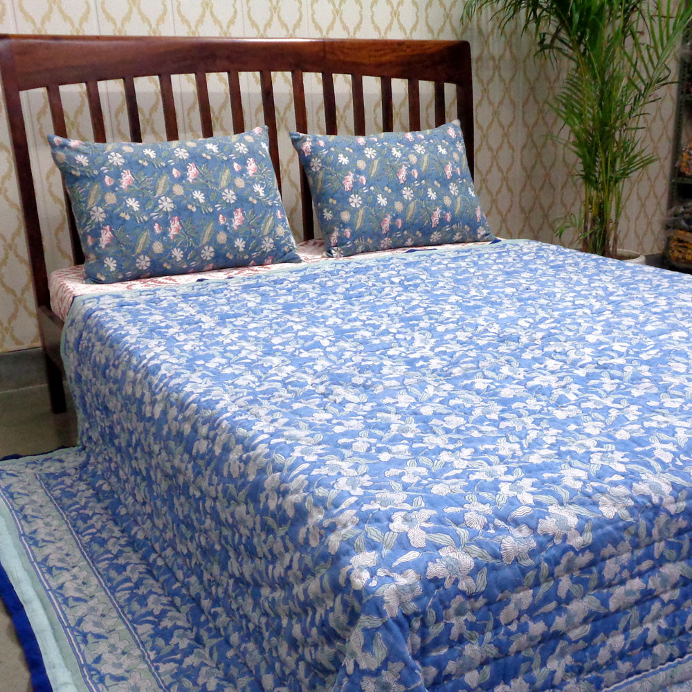 Hand Block Printed Cotton Queen Size Quilt   Orchid Aqua 203890