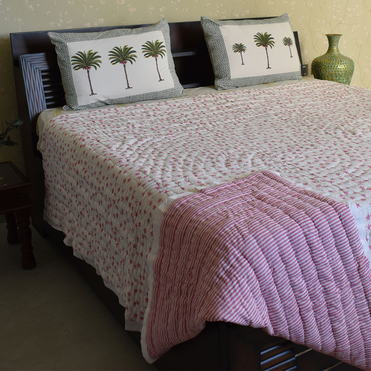 Hand Block Printed Cotton Queen Size Quilt Star Pink 202511