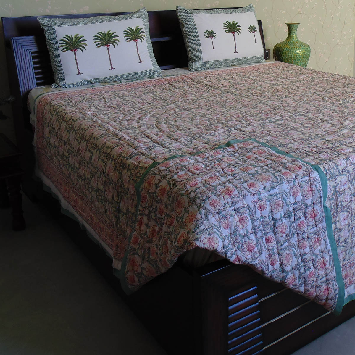 Hand Block Printed Cotton Queen Size Quilt Bauhaus Beige Gud 505032