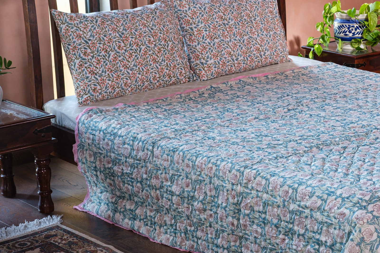 Hand Block Printed Cotton Queen Size Quilt Bauhaus Pink Flower 601774