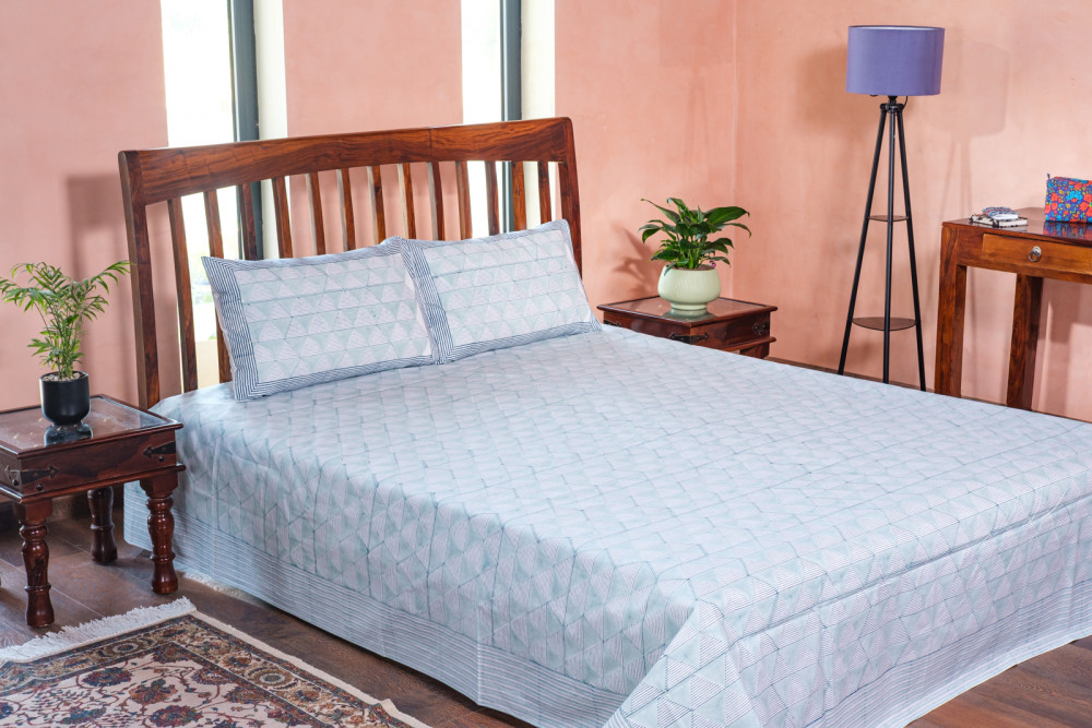 Image of King Size Block Printed Percale Fine Cotton Bedspread with 2 Pillow Cases  | 100913