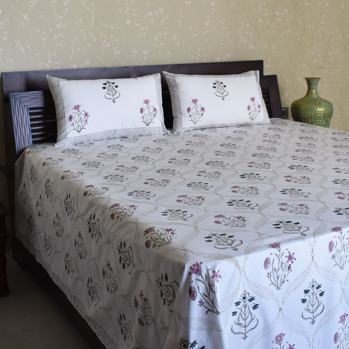 King Size Block Printed Percale Fine Cotton Bedspread with 2 Pillow Cases 200838