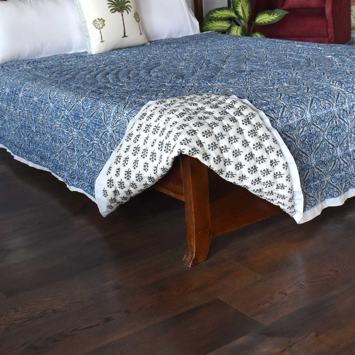 Hand Block Printed Cotton Medium Size Quilt Nili Phool Chokri 106104