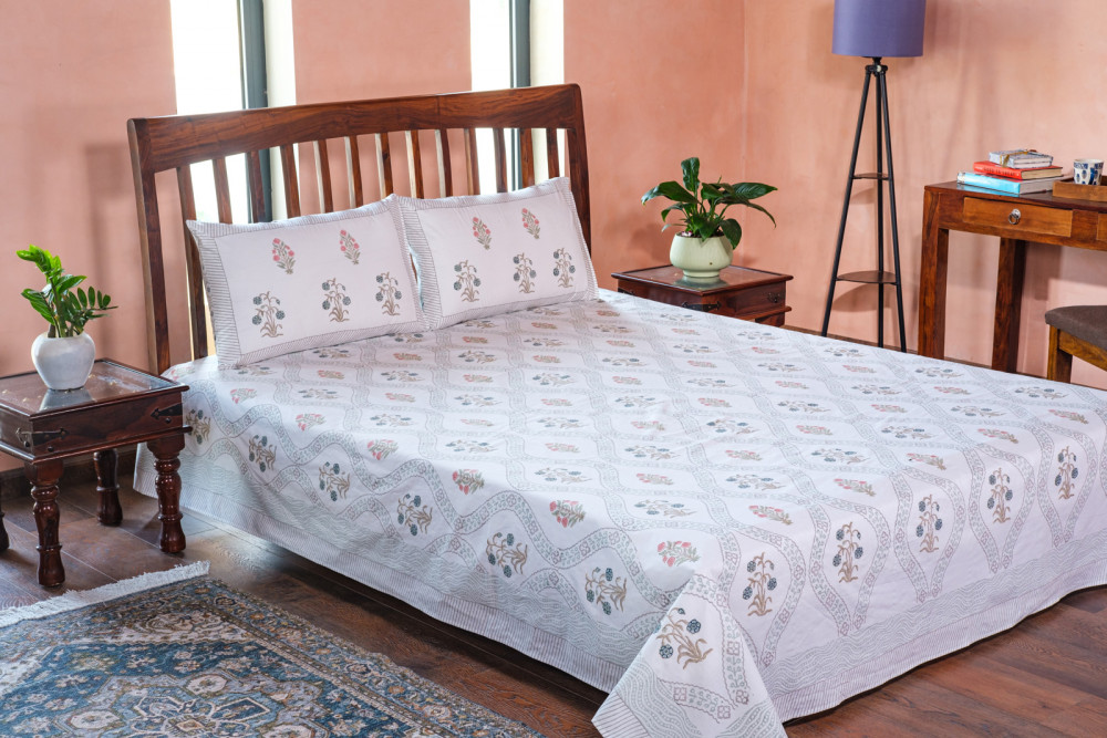 Image of Queen Size Percale Fine Cotton Bedspread with 2 Pillow Cases | 100866