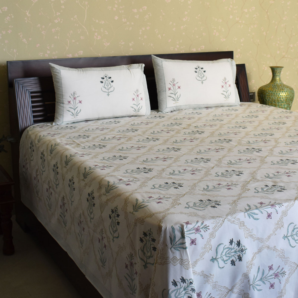 Image of Queen Size Percale Fine Cotton Bedspread with 2 Pillow Cases | 200086